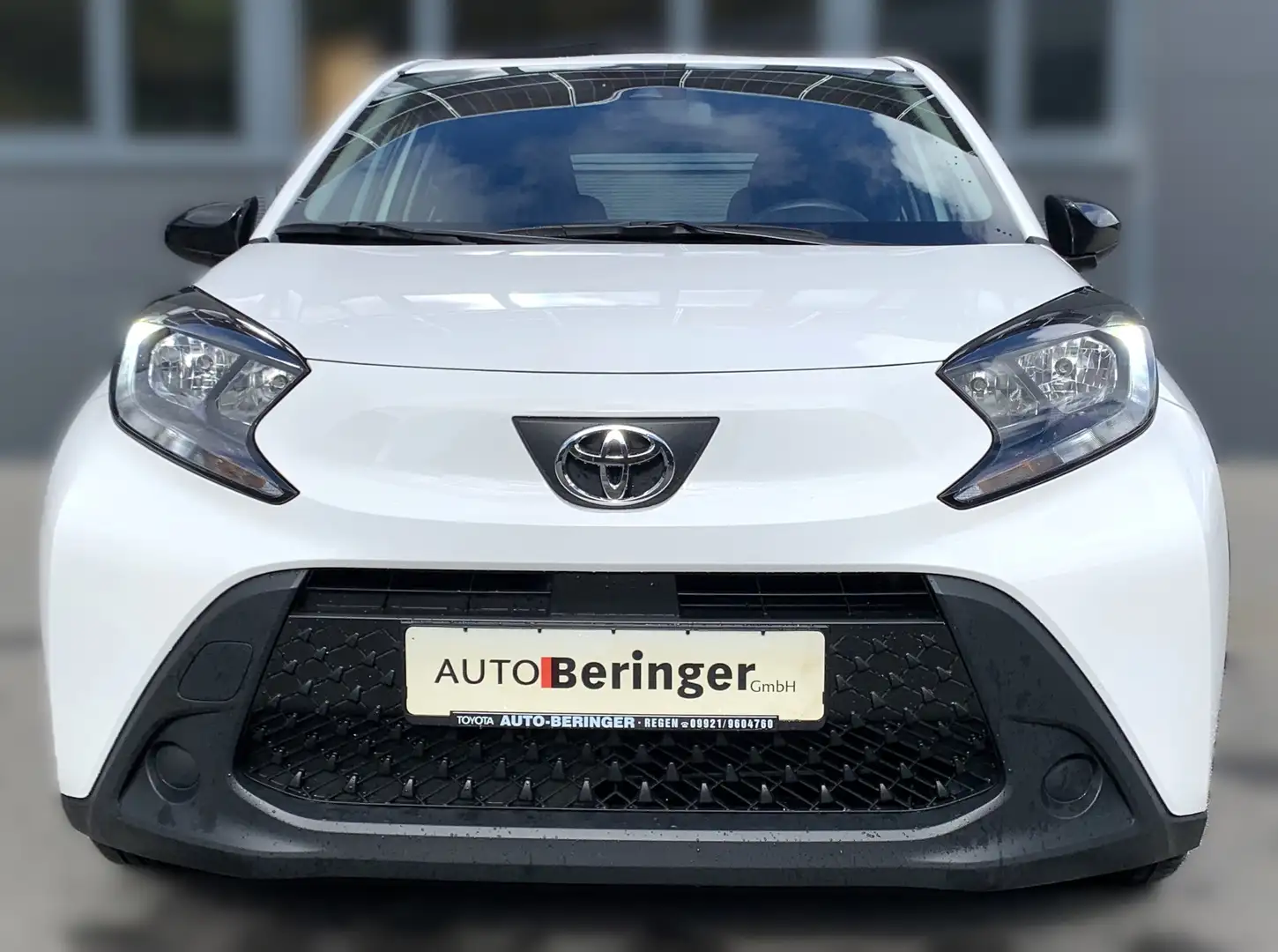 Toyota Aygo Play Blanc - 2