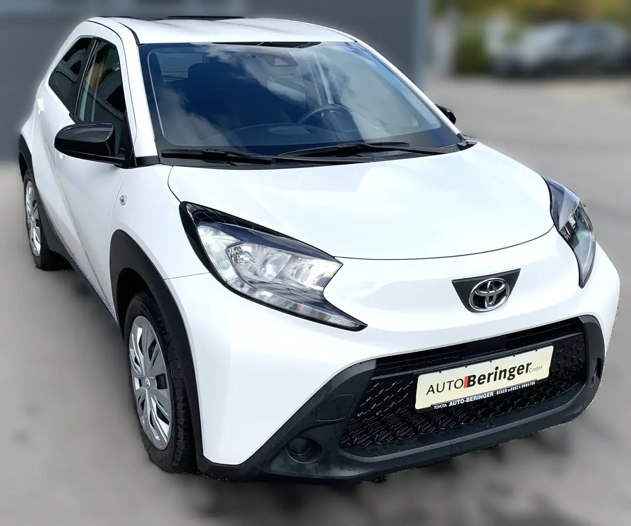 Toyota Aygo Play Blanc - 1