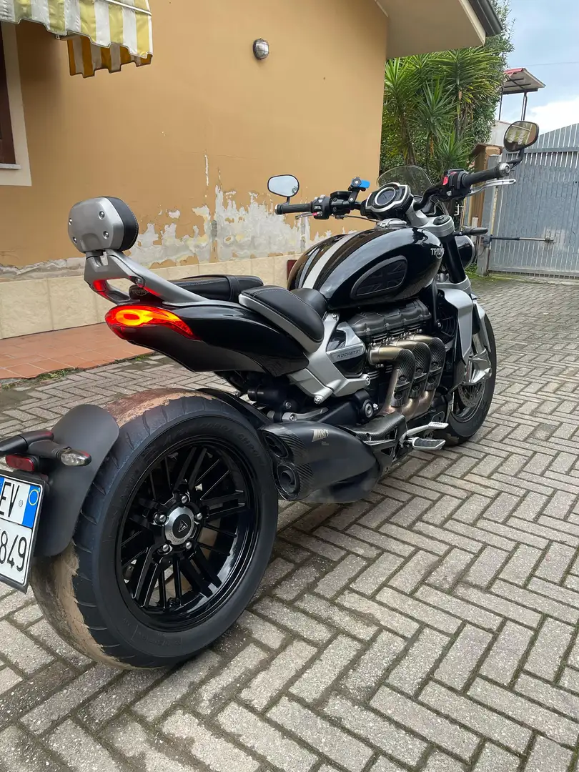 Triumph Rocket 3 R - 2