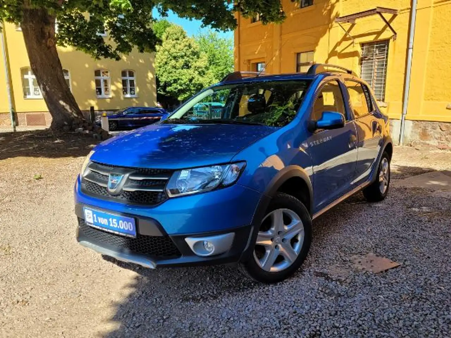 Dacia Sandero Stepway 0.9 TCe 90 Prestige Blau - 1