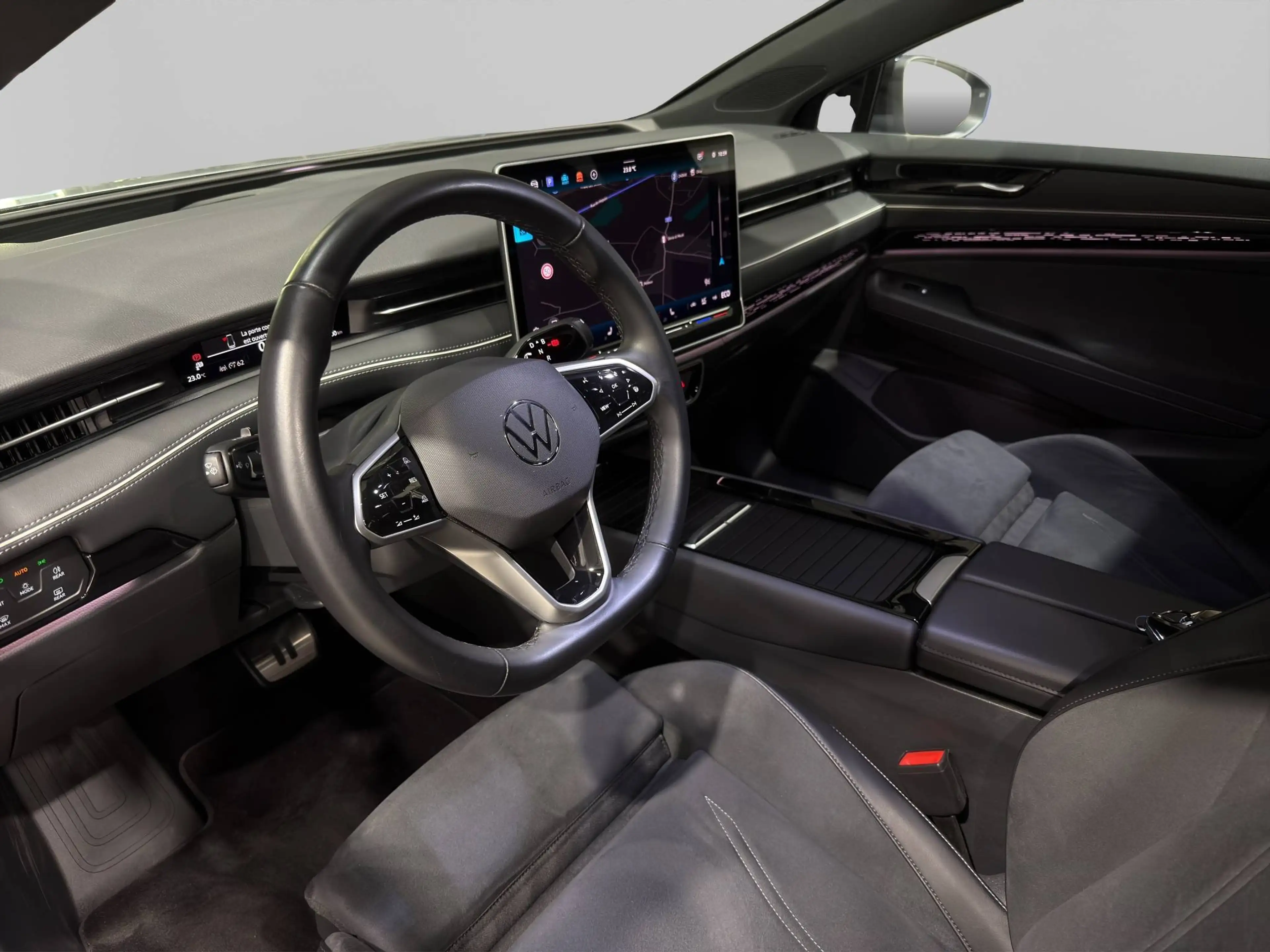 Volkswagen ID.7 TOURER PRO S ***MASSAGE & HEATED SEATS*360° CAMERA*LED MATRIX*** — photo 8