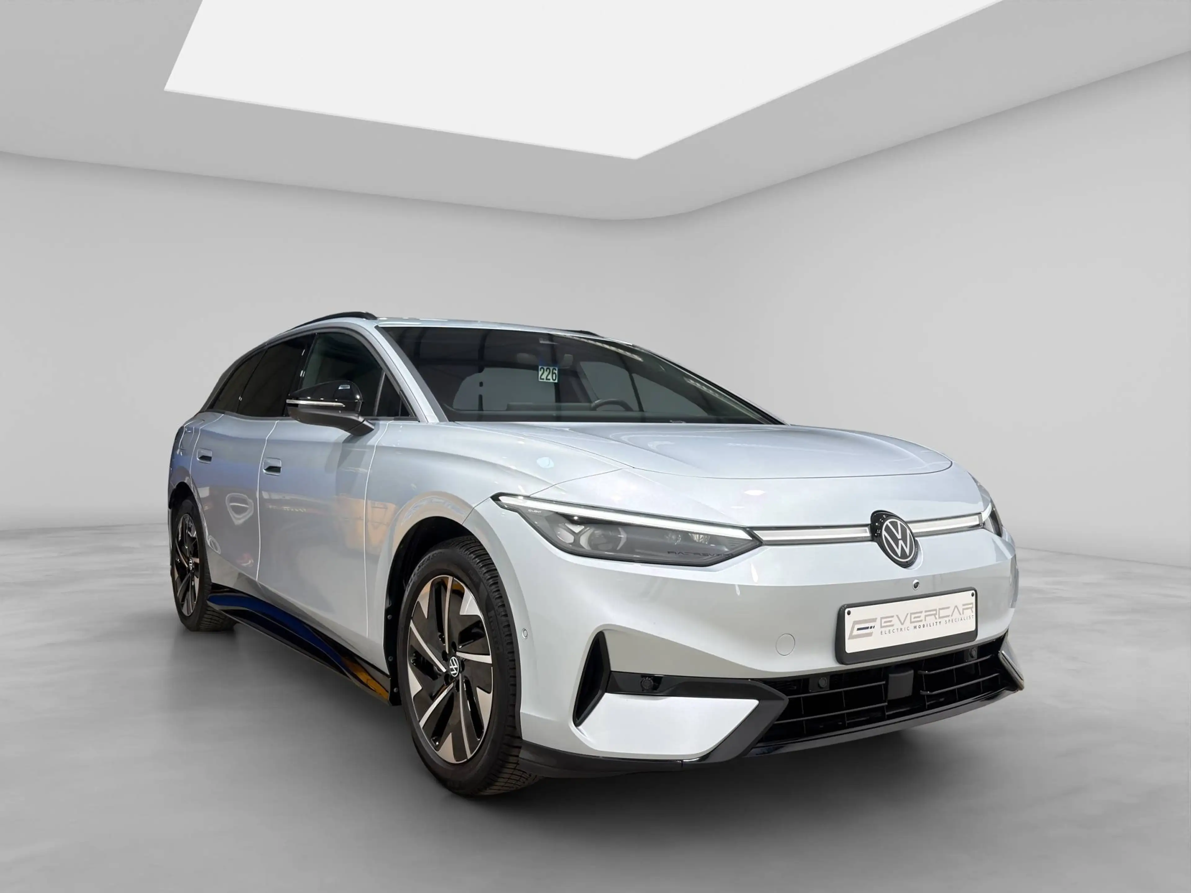 Volkswagen ID.7 TOURER PRO S ***MASSAGE & HEATED SEATS*360° CAMERA*LED MATRIX*** — photo 3