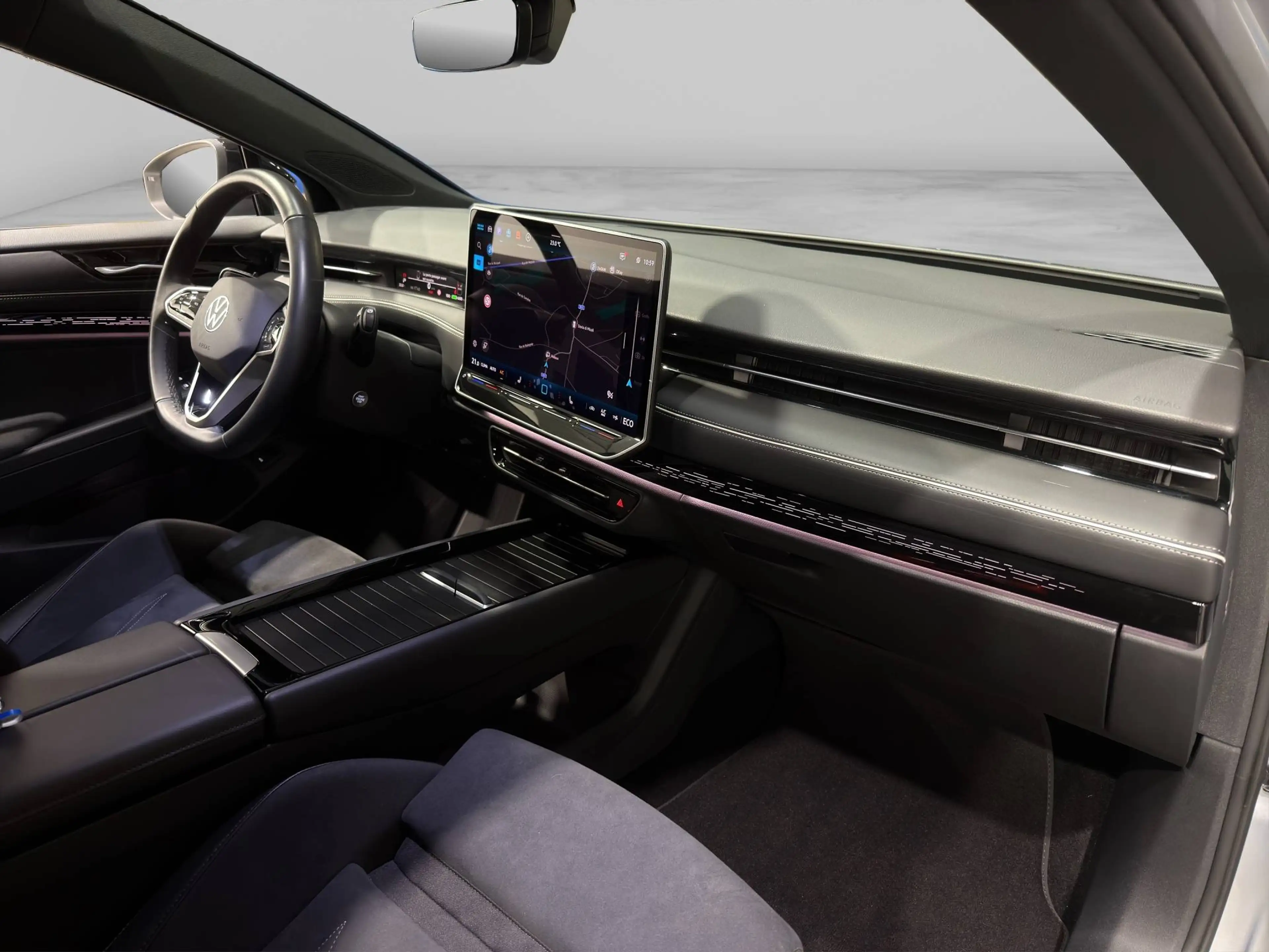 Volkswagen ID.7 TOURER PRO S ***MASSAGE & HEATED SEATS*360° CAMERA*LED MATRIX*** — photo 9