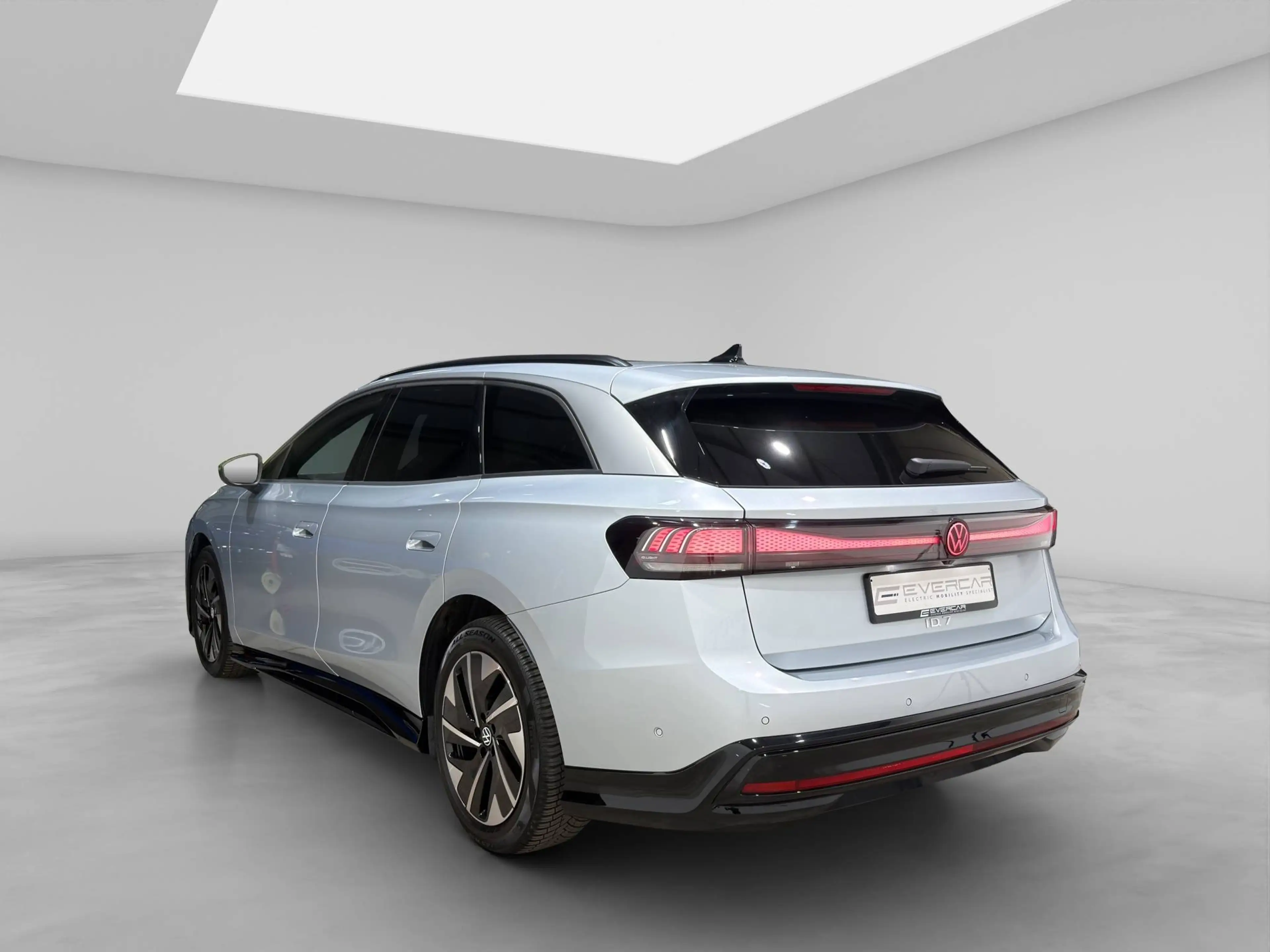 Volkswagen ID.7 TOURER PRO S ***MASSAGE & HEATED SEATS*360° CAMERA*LED MATRIX*** — photo 6