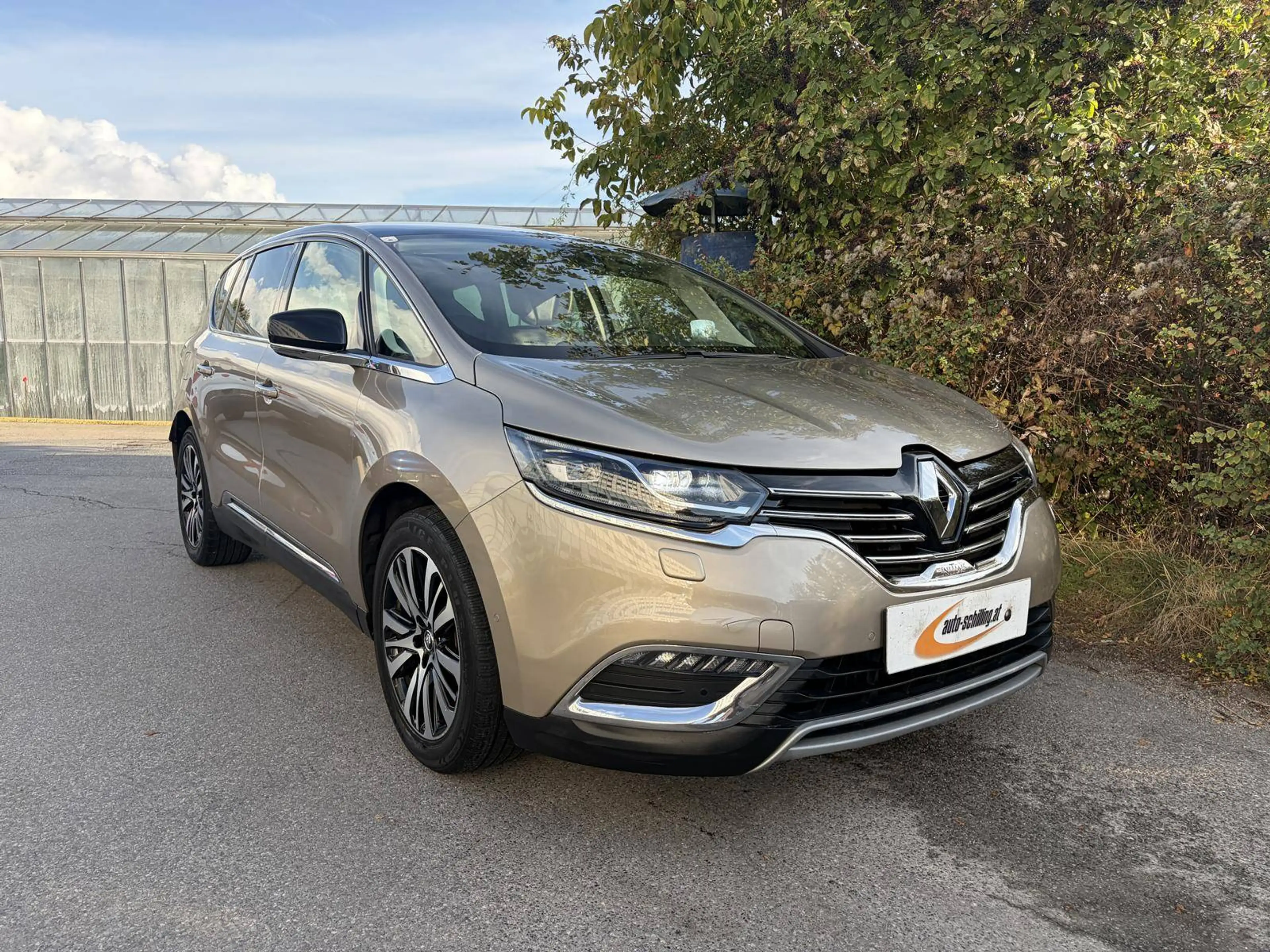 Renault Espace 1,6 dCi Initiale Paris AHK LED ACC Panorama Kamera *viele Extras*