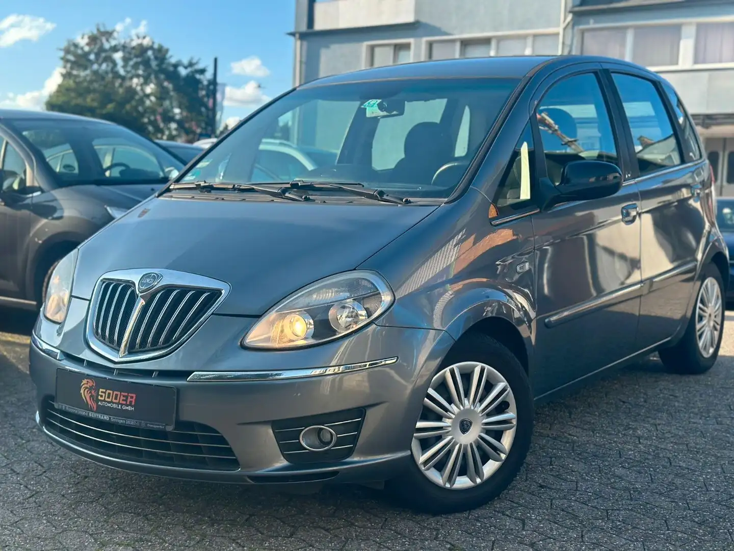 Lancia MUSA Musa Gold*AUTOMATIK*1.HAND*172TKM* Grau - 1