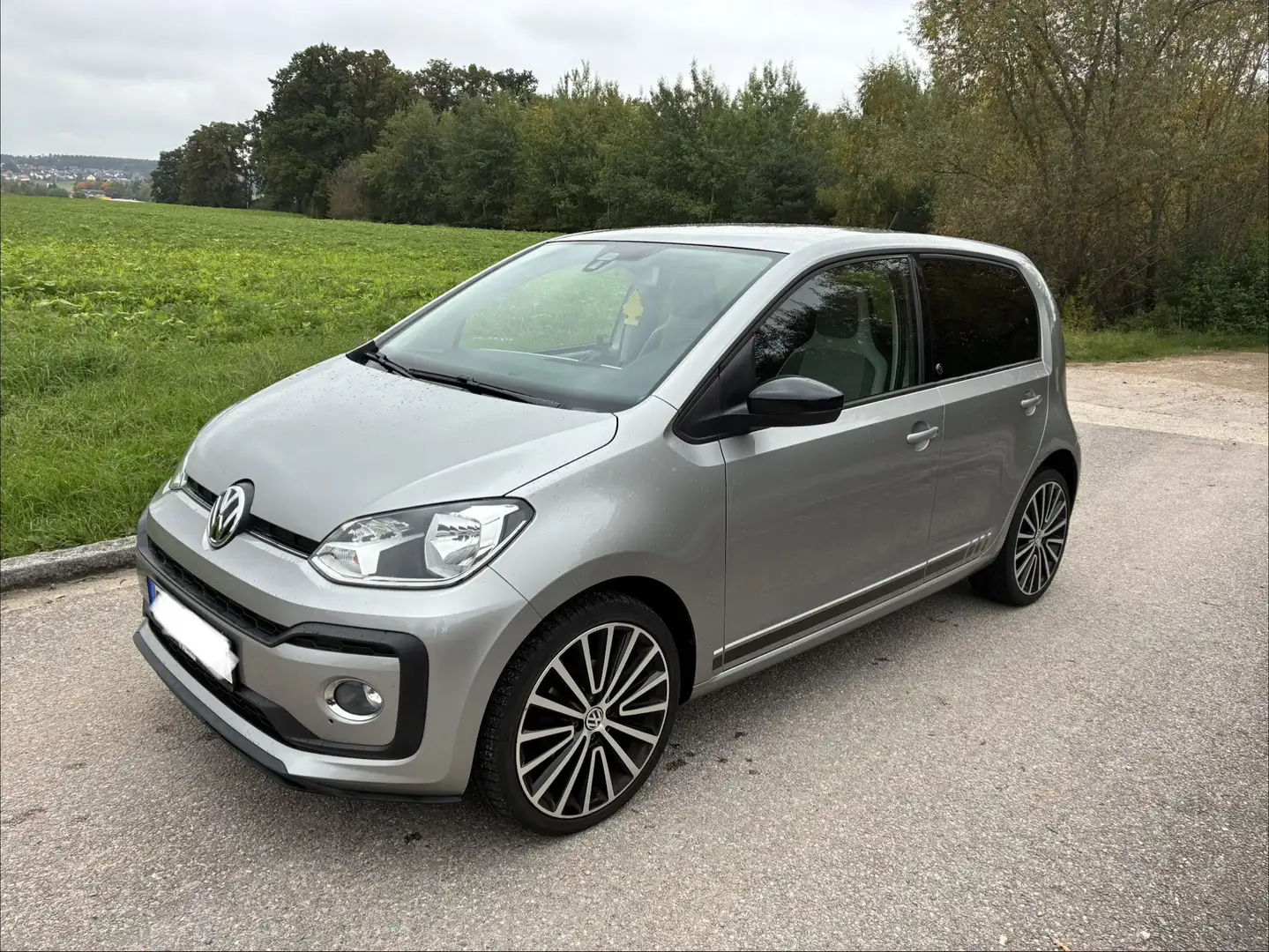 Volkswagen up! beats BMT/Start-Stopp Gris - 1