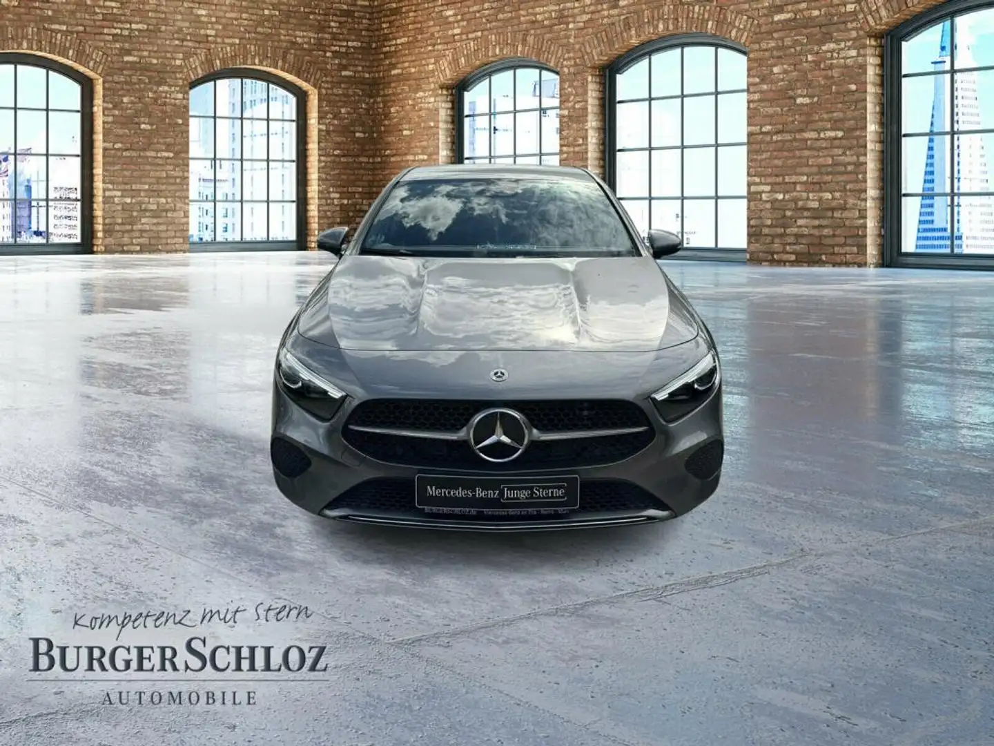 Mercedes-Benz A 180 progressive W-Paket Navi PDC SHZ SpurH LM Grau - 2