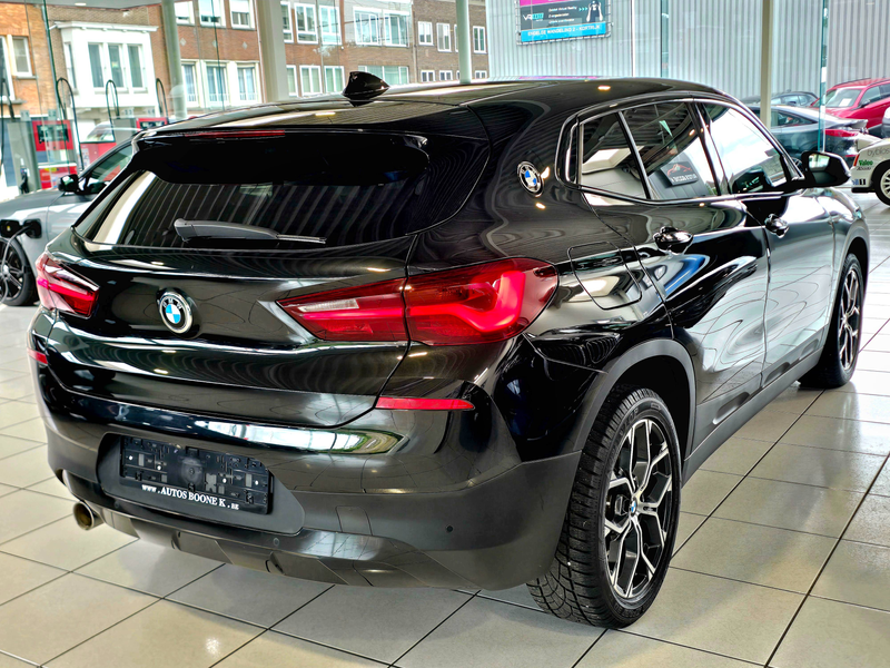 BMW X2 X2 1.5iA / Panoramisch dak / Led lichts / Leder — photo 4