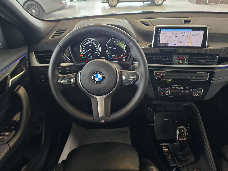 BMW X2 X2 1.5iA / Panoramisch dak / Led lichts / Leder — photo 13