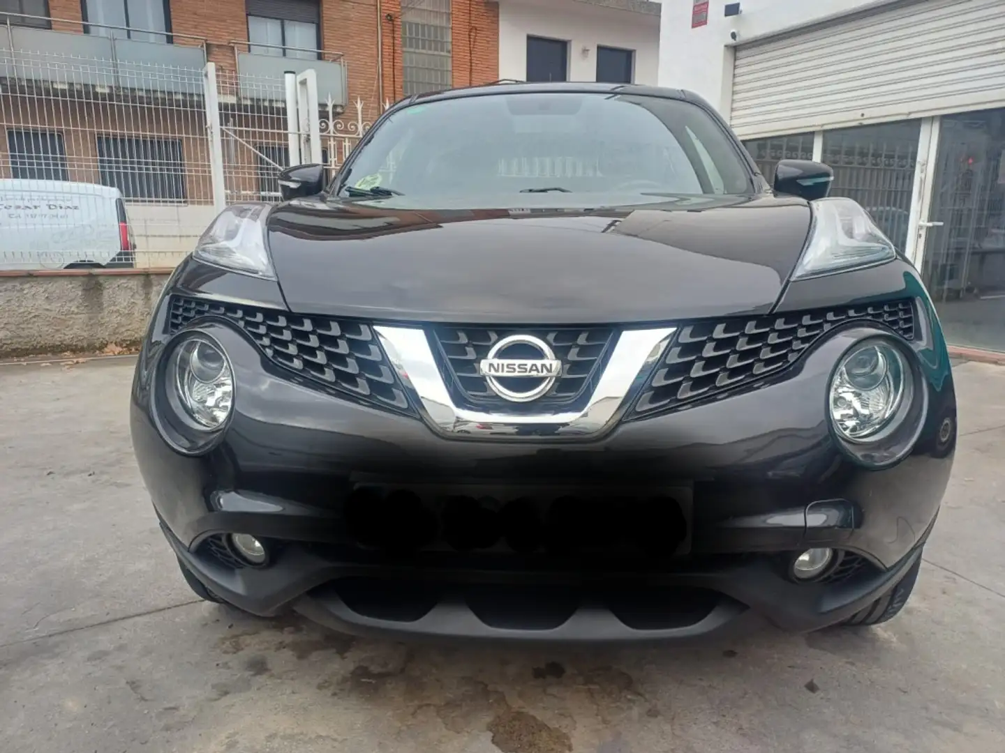 Nissan Juke 1.5dCi Tekna 4x2 Zwart - 1