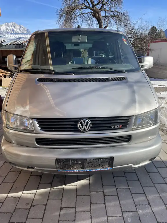 Volkswagen T4 Multivan 2000 из Европы — купить под ключ