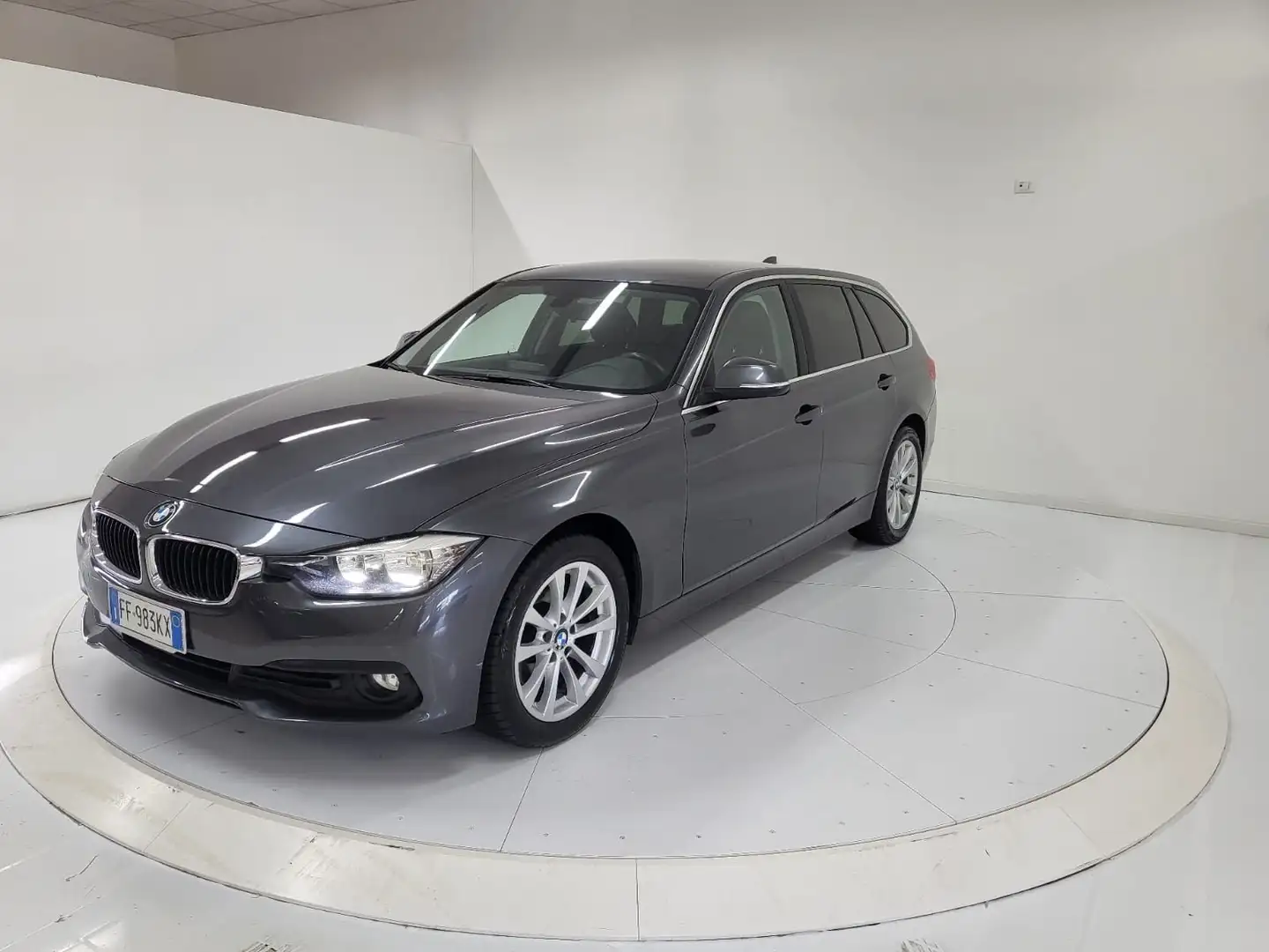 BMW 320 (F30/31) 320d xDrive Touring Grigio - 1