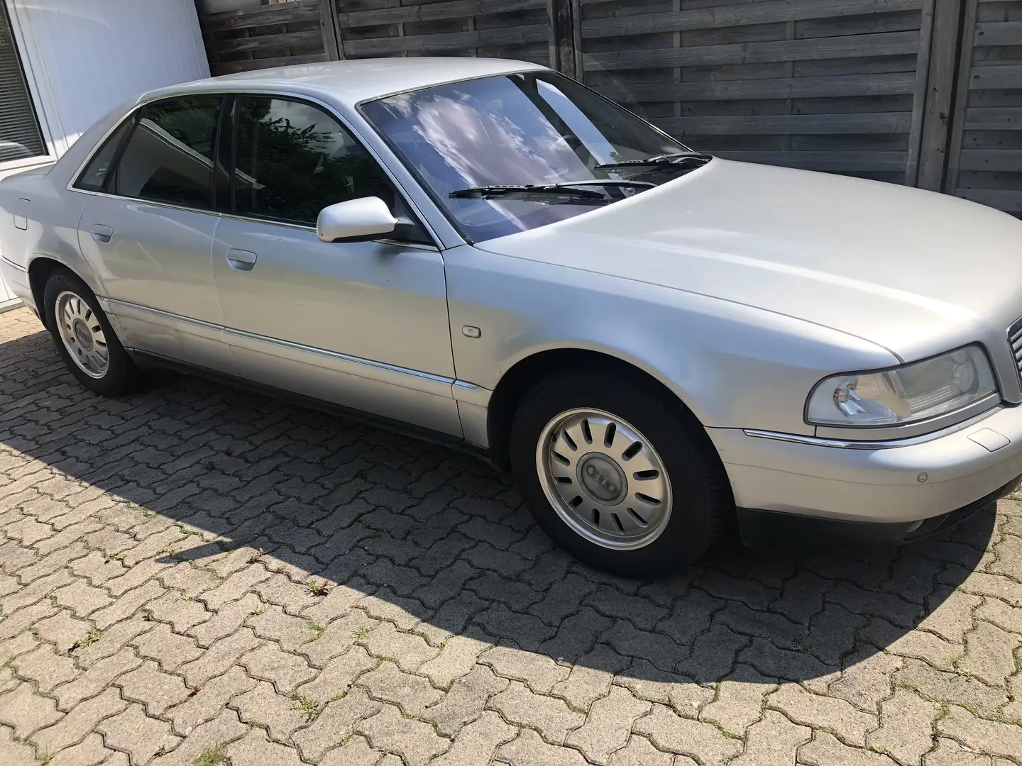Audi A8 2.8 LPG - 1