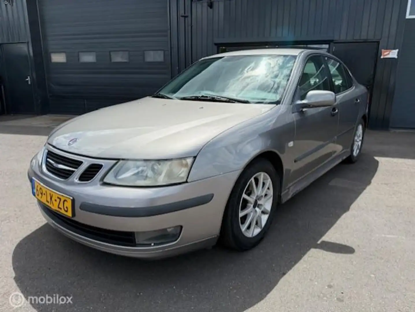 Saab 9-3 Sport Sedan 2.0t Vector Grijs - 2