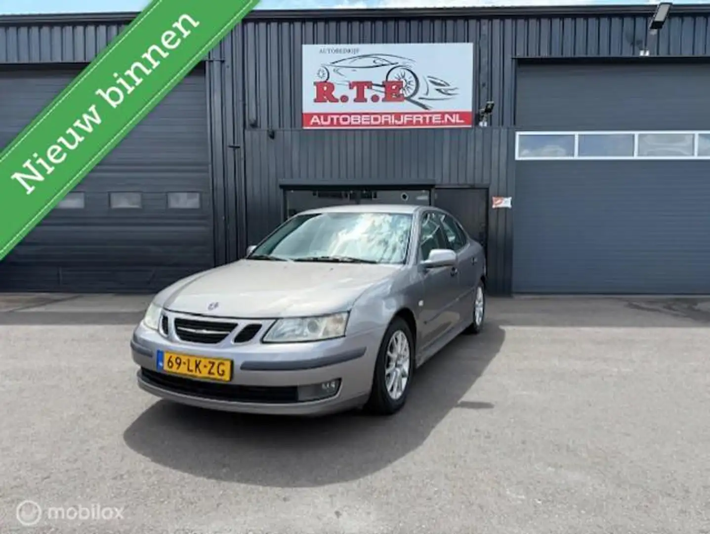 Saab 9-3 Sport Sedan 2.0t Vector Grijs - 1