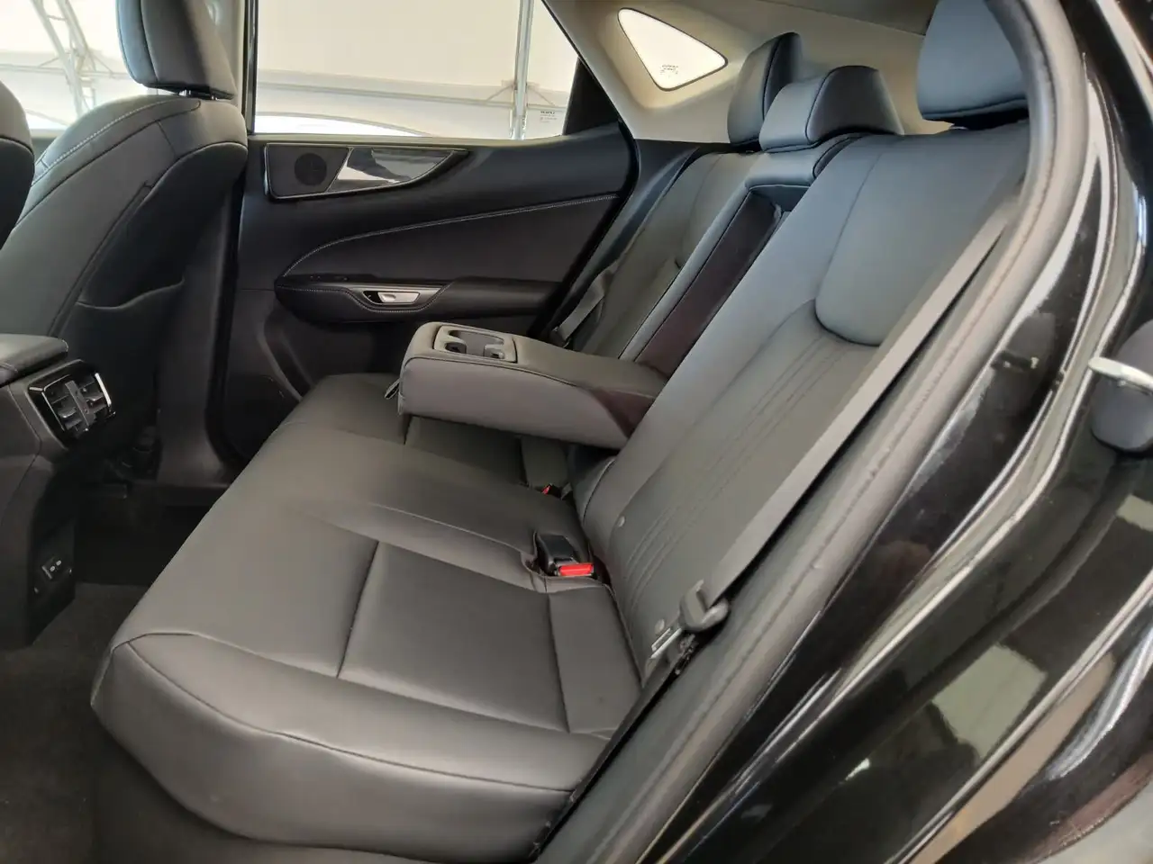 Lexus NX fotografie Lexus NX
