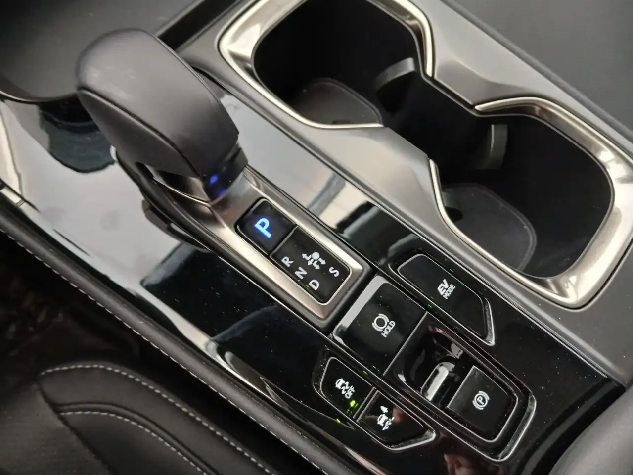 Lexus NX снимка Lexus NX