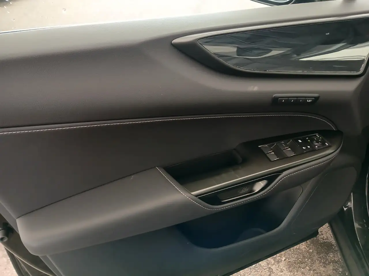 Lexus NX снимка Lexus NX