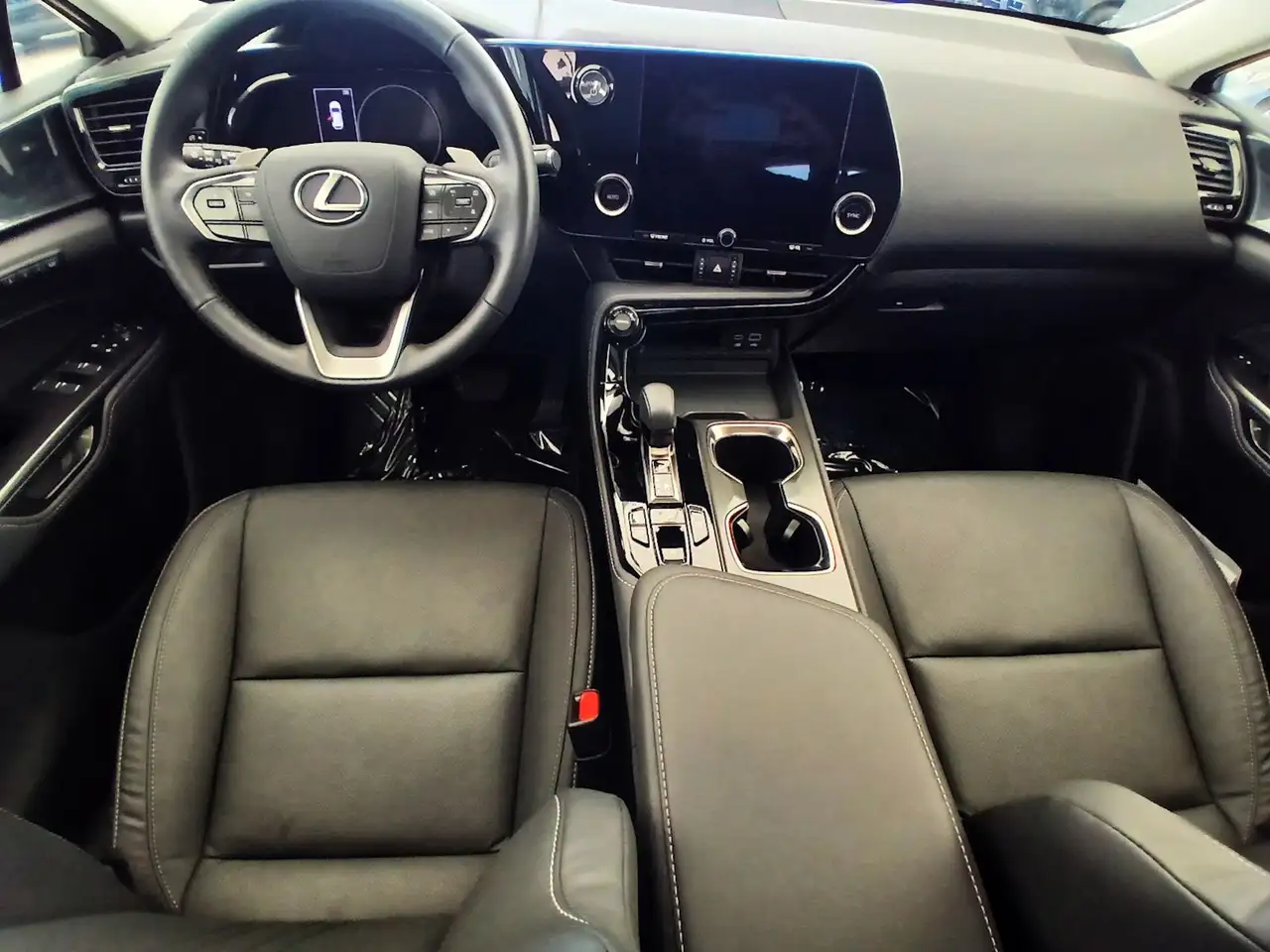 Lexus NX fotografie Lexus NX