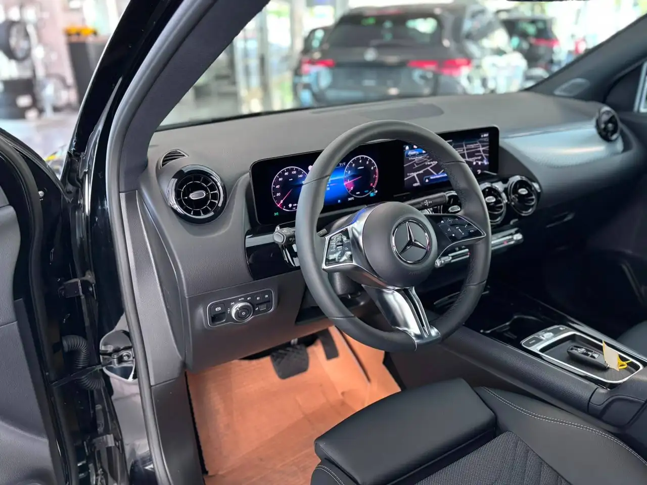 Mercedes-Benz GLA 2026 — фото 6