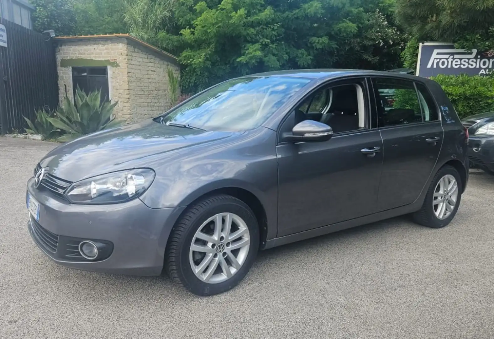 Volkswagen Golf Golf 5p 1.6 tdi Highline dsg ** 68.000 km** Grijs - 2