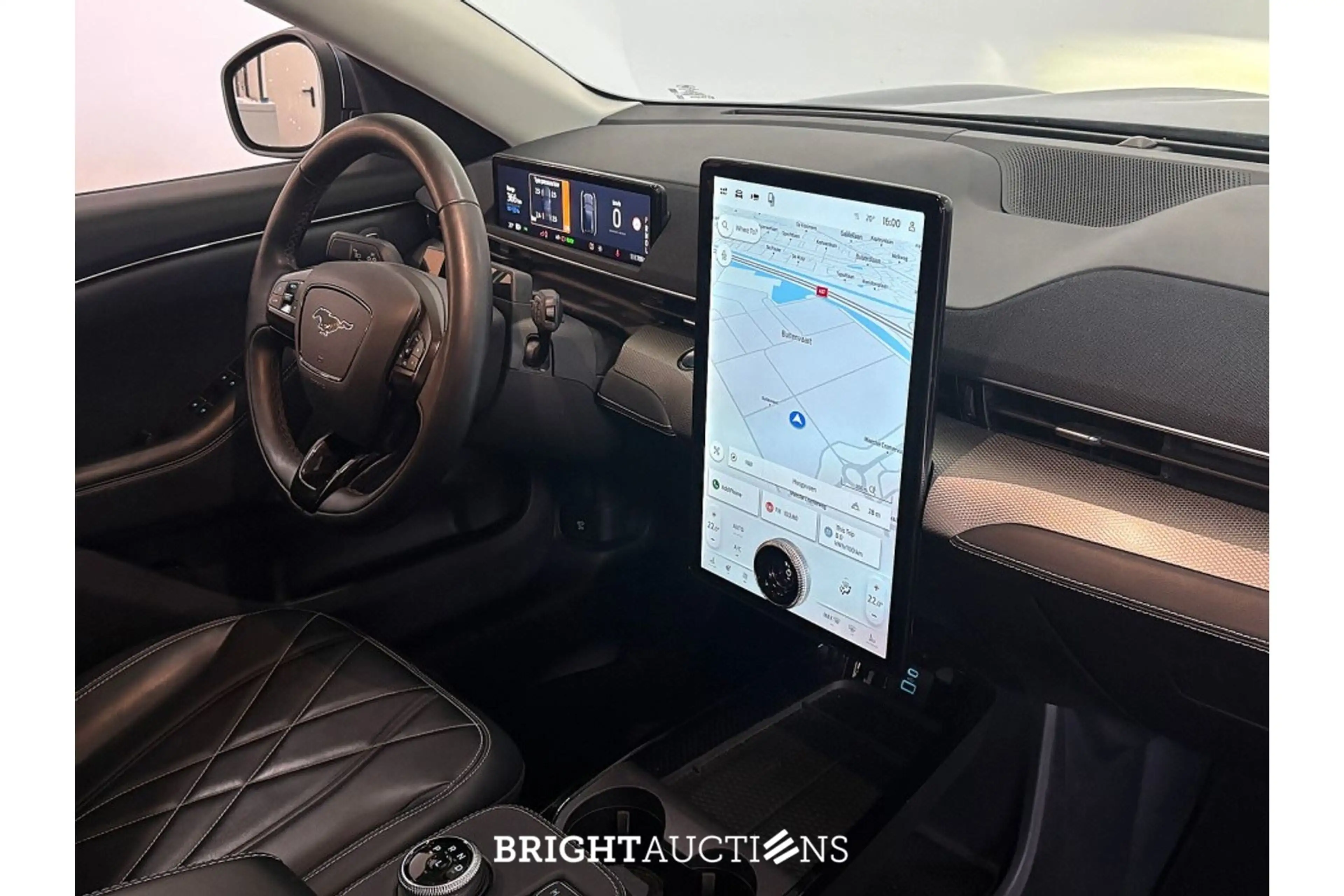 Ford Mustang RWD 75 kWh — photo 13