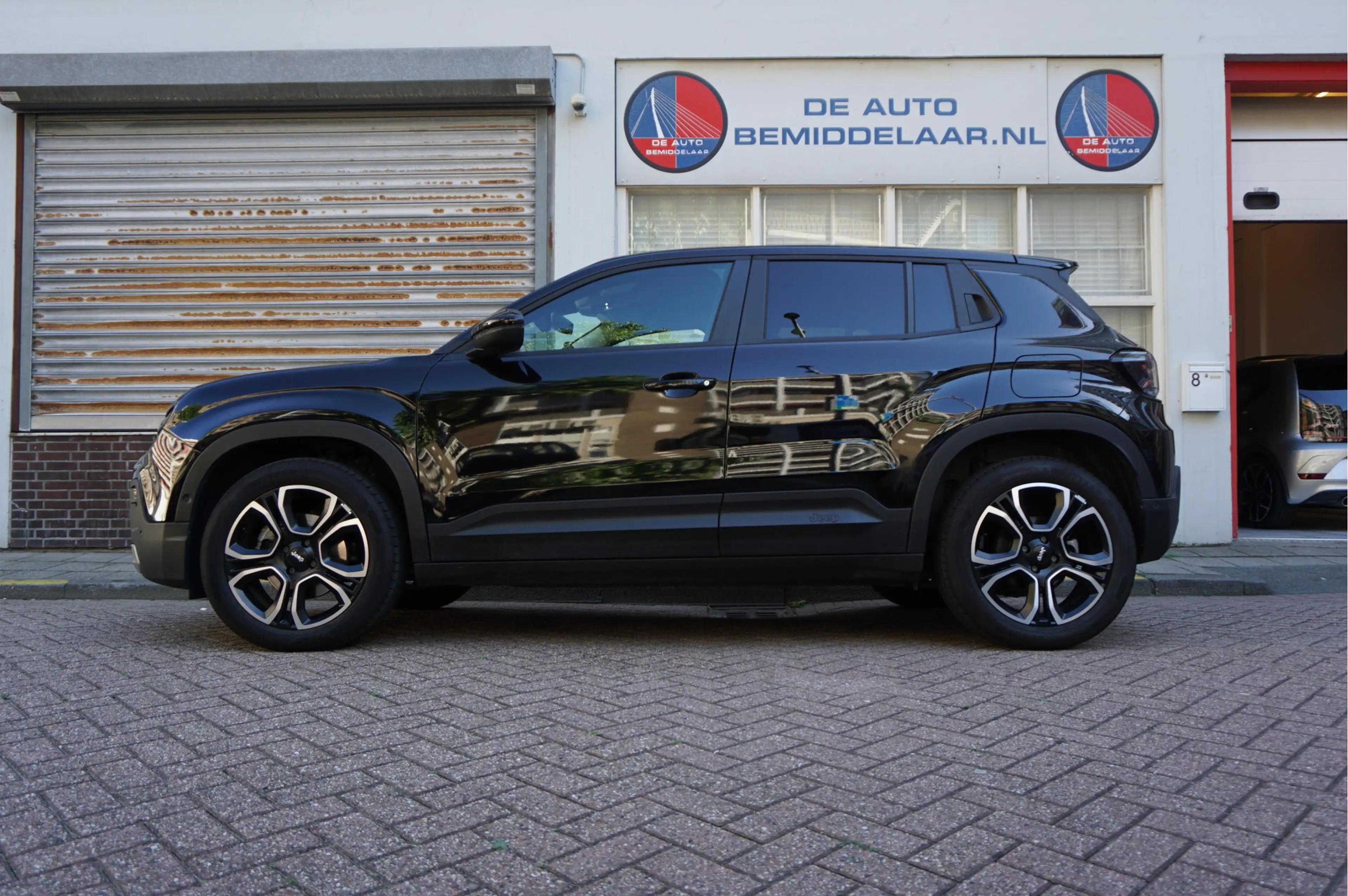 Jeep Avenger Black Edition 54 kWh | Sfeer | Apple | 360 | SOH 9 — photo 25
