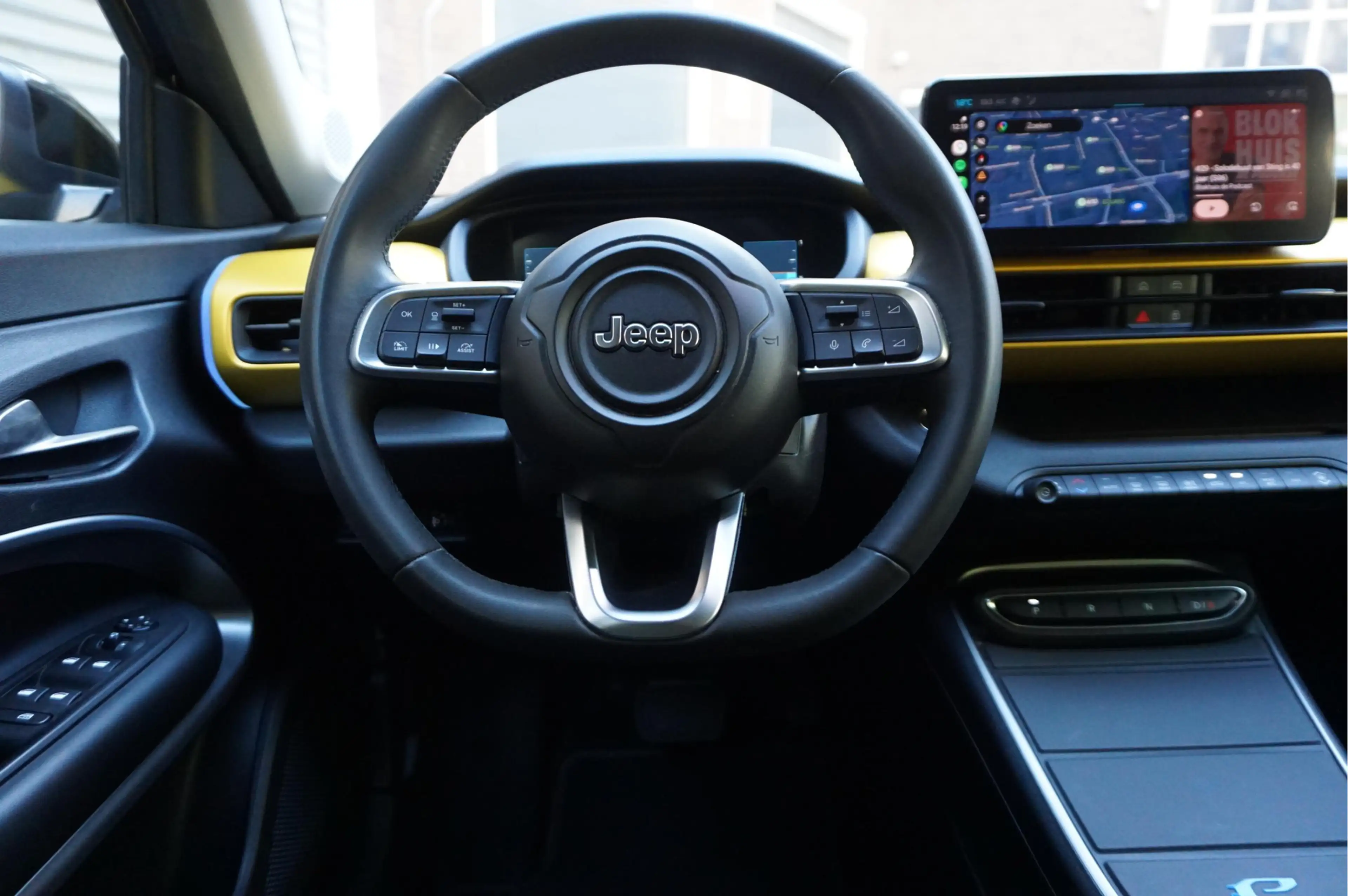 Jeep Avenger Black Edition 54 kWh | Sfeer | Apple | 360 | SOH 9 — photo 12