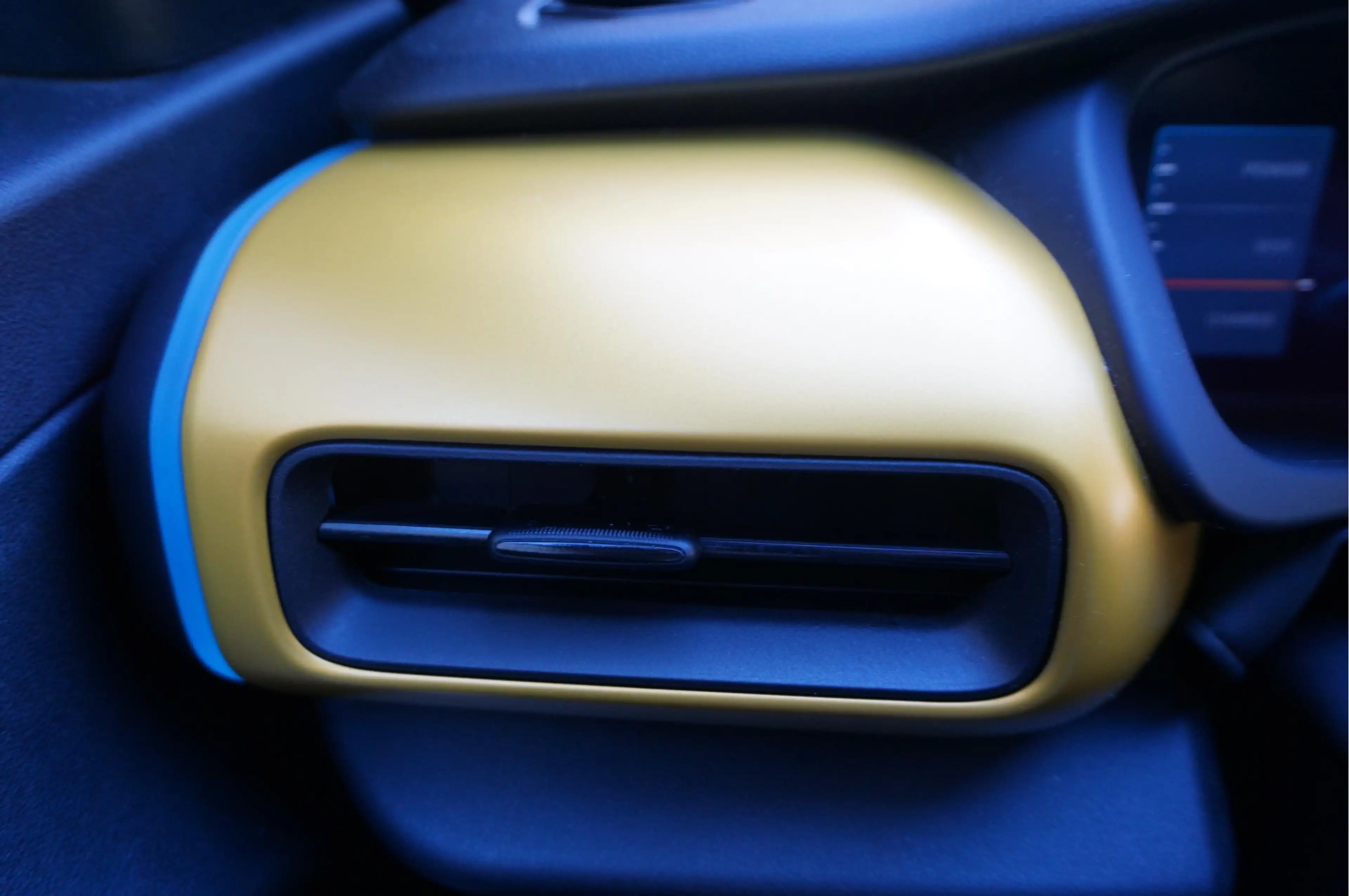 Jeep Avenger Black Edition 54 kWh | Sfeer | Apple | 360 | SOH 9 — photo 34