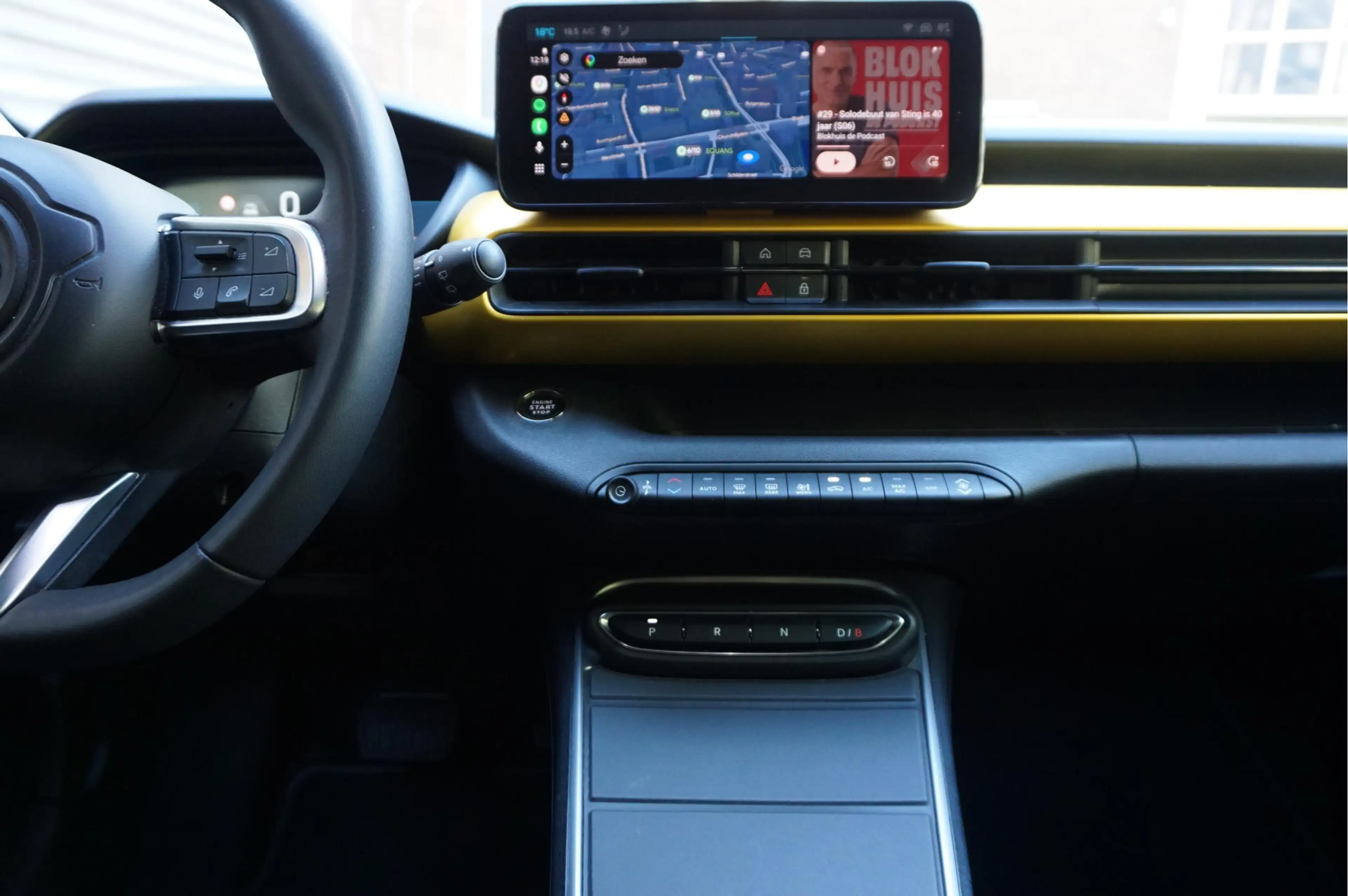 Jeep Avenger Black Edition 54 kWh | Sfeer | Apple | 360 | SOH 9 — photo 13