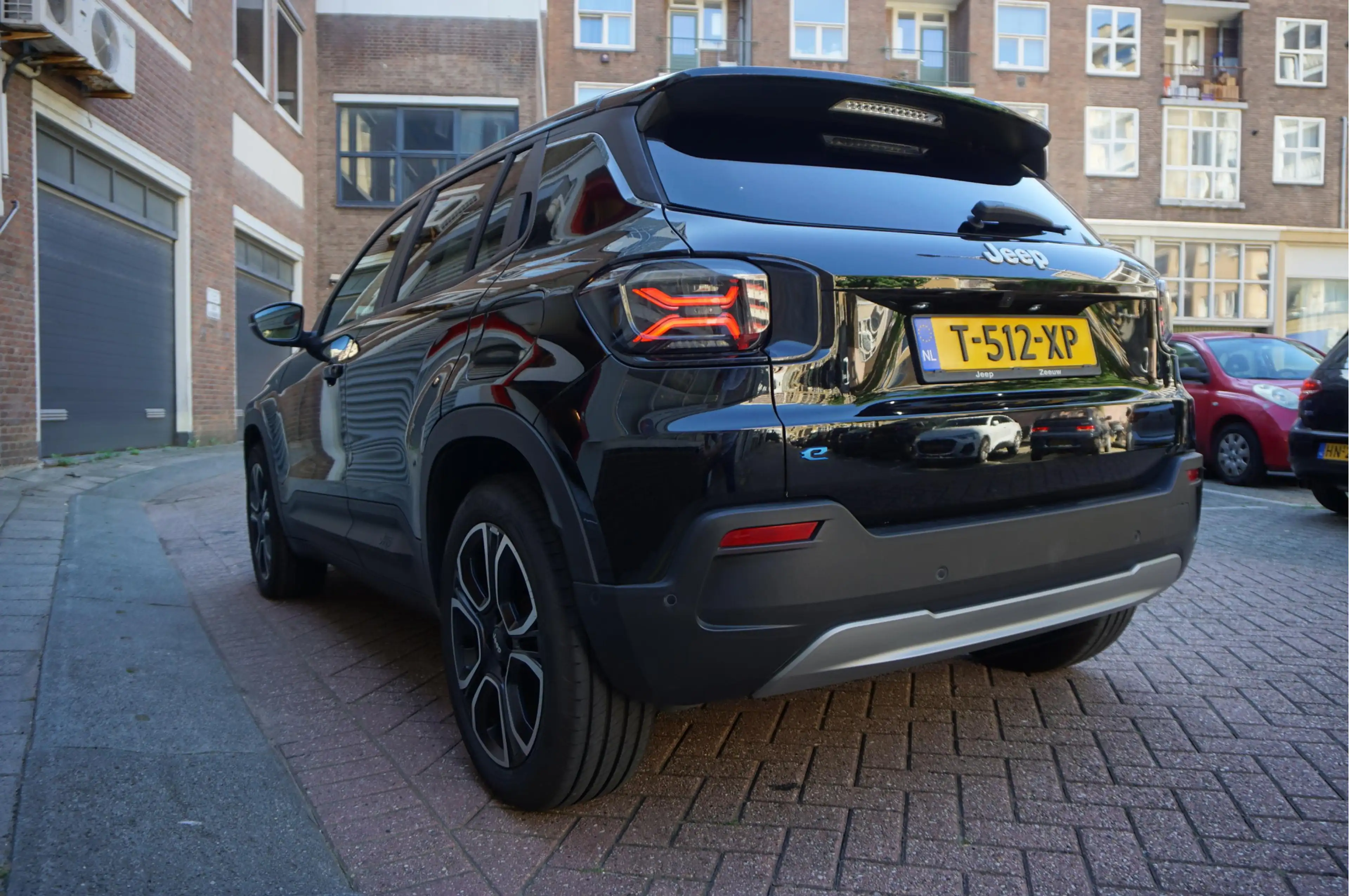 Jeep Avenger Black Edition 54 kWh | Sfeer | Apple | 360 | SOH 9 — photo 7