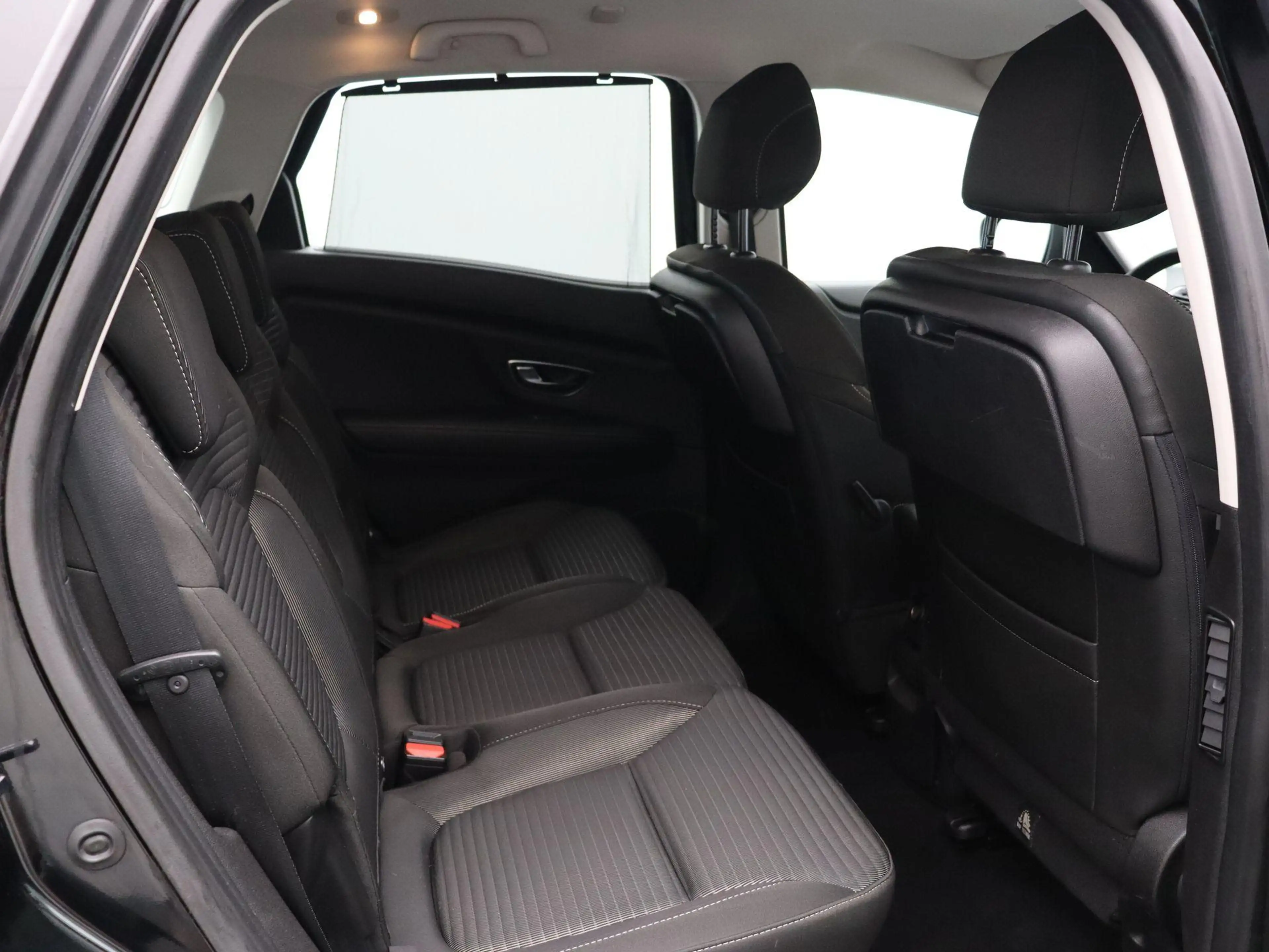 Renault Scenic TCe 130pk Zen | Cruise control | Navigatie | licht — photo 8