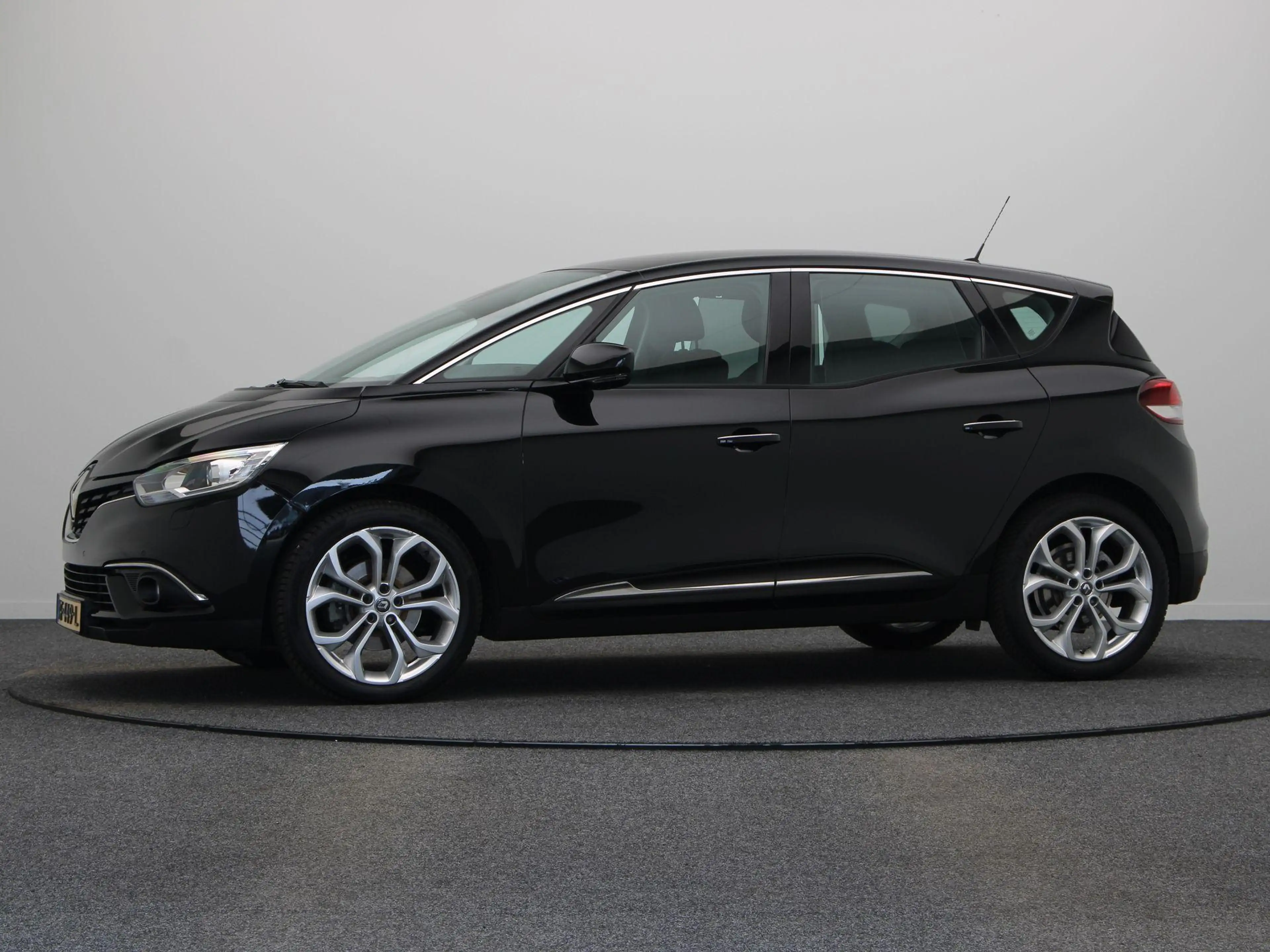 Renault Scenic TCe 130pk Zen | Cruise control | Navigatie | licht — photo 12