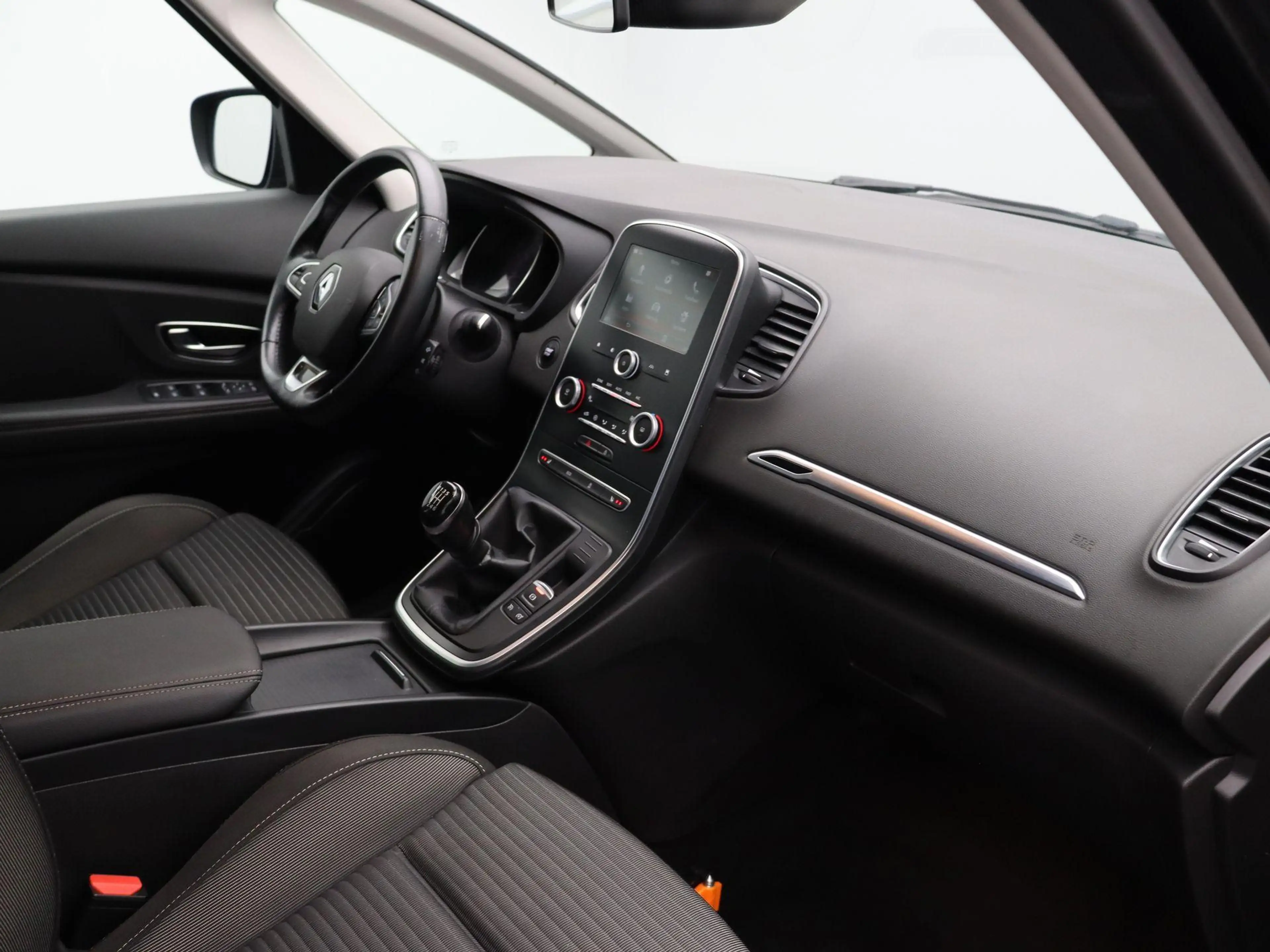 Renault Scenic TCe 130pk Zen | Cruise control | Navigatie | licht — photo 14