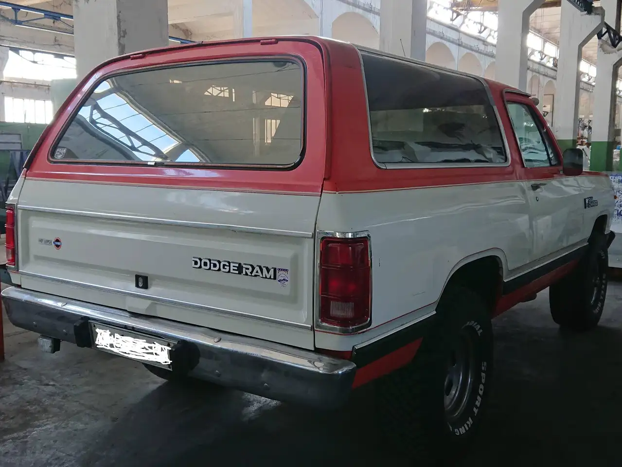 Dodge RAMCHARGER - AW 150 - ROYAL SE, foto 3