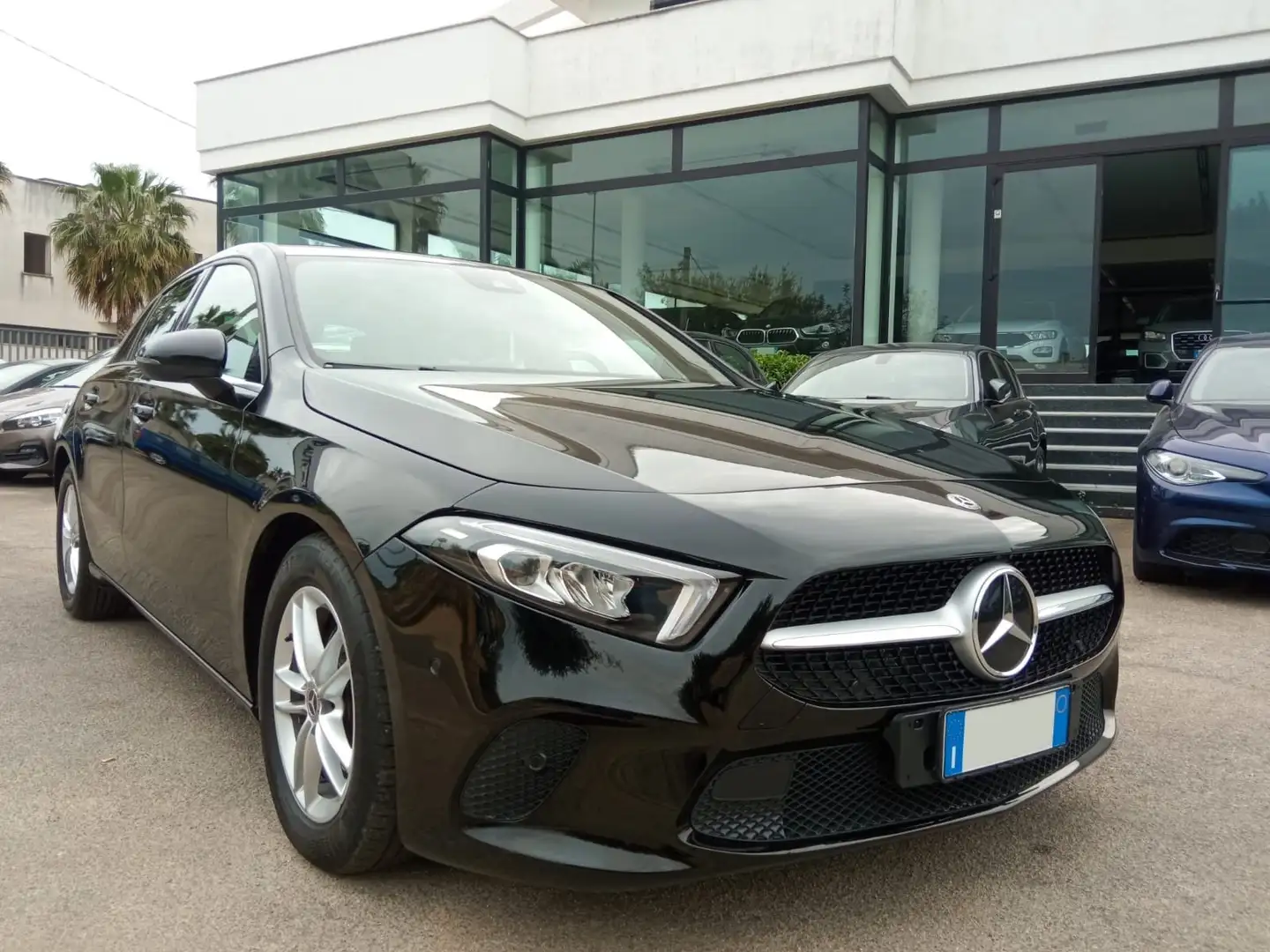Mercedes-Benz A 180 d Extra Automatic Noir - 2