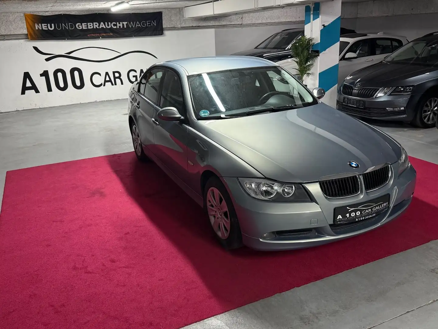 BMW 318 Baureihe 3 Lim. 318i*Klimatronic*1Hand* Bleu - 1