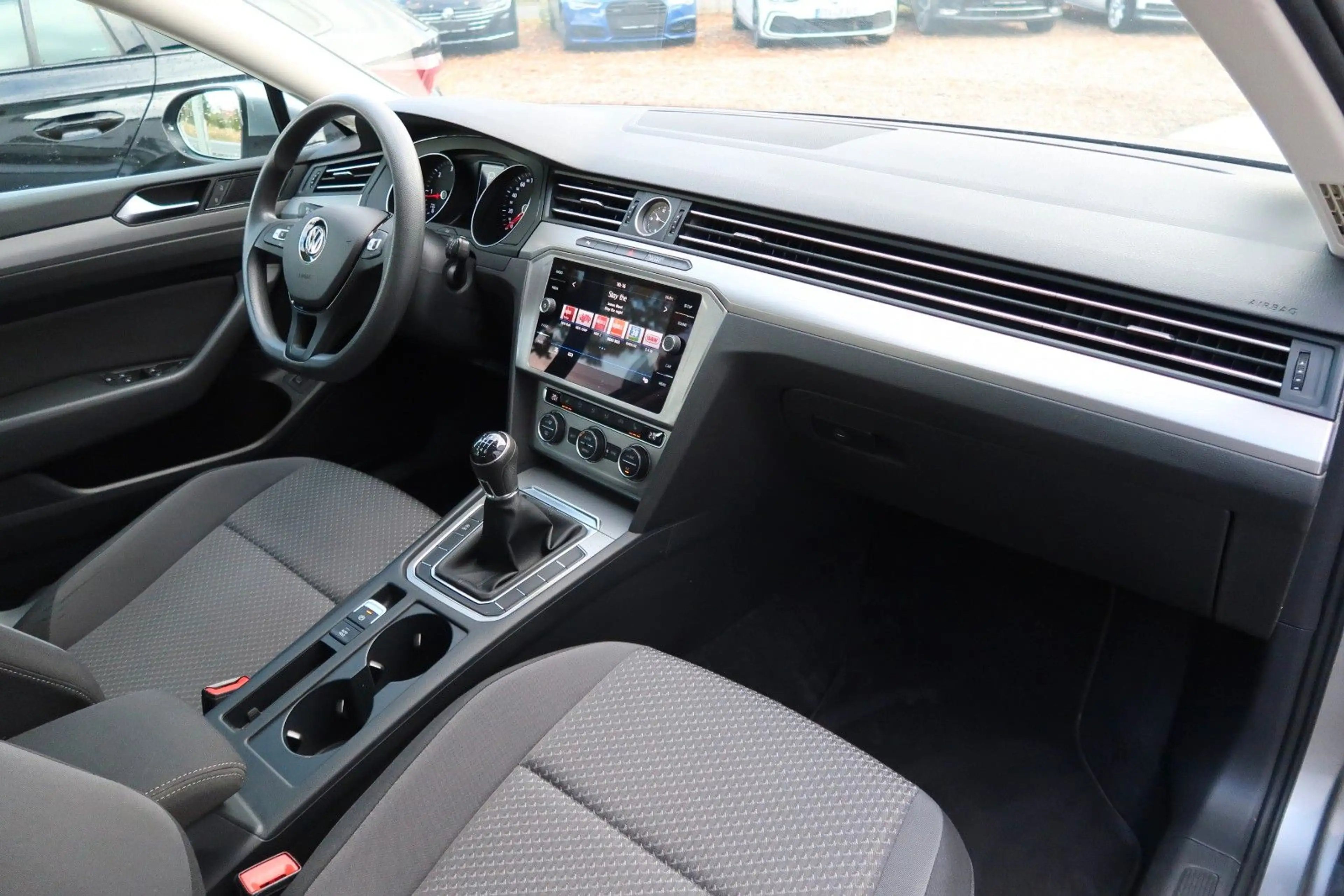 Volkswagen Passat Variant Trendline|2.0 TDI|2 Hand|Keyless| — photo 14