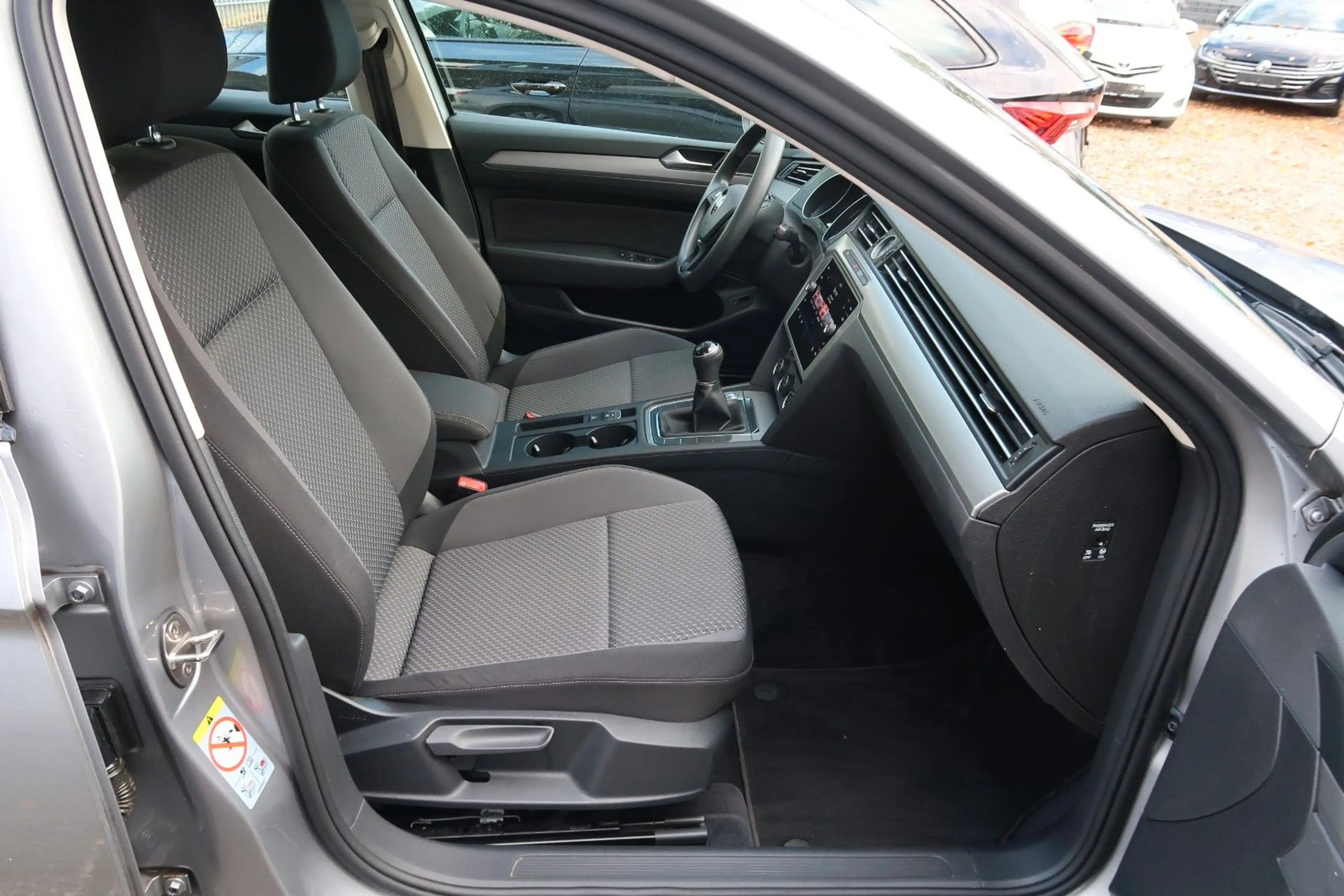 Volkswagen Passat Variant Trendline|2.0 TDI|2 Hand|Keyless| — photo 13