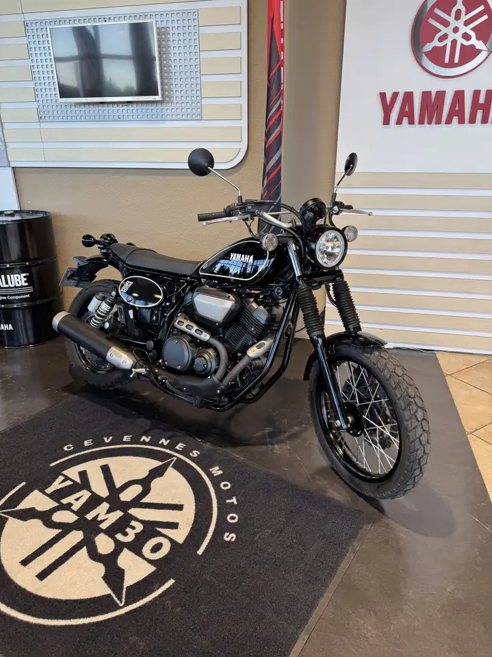 Yamaha SCR 950