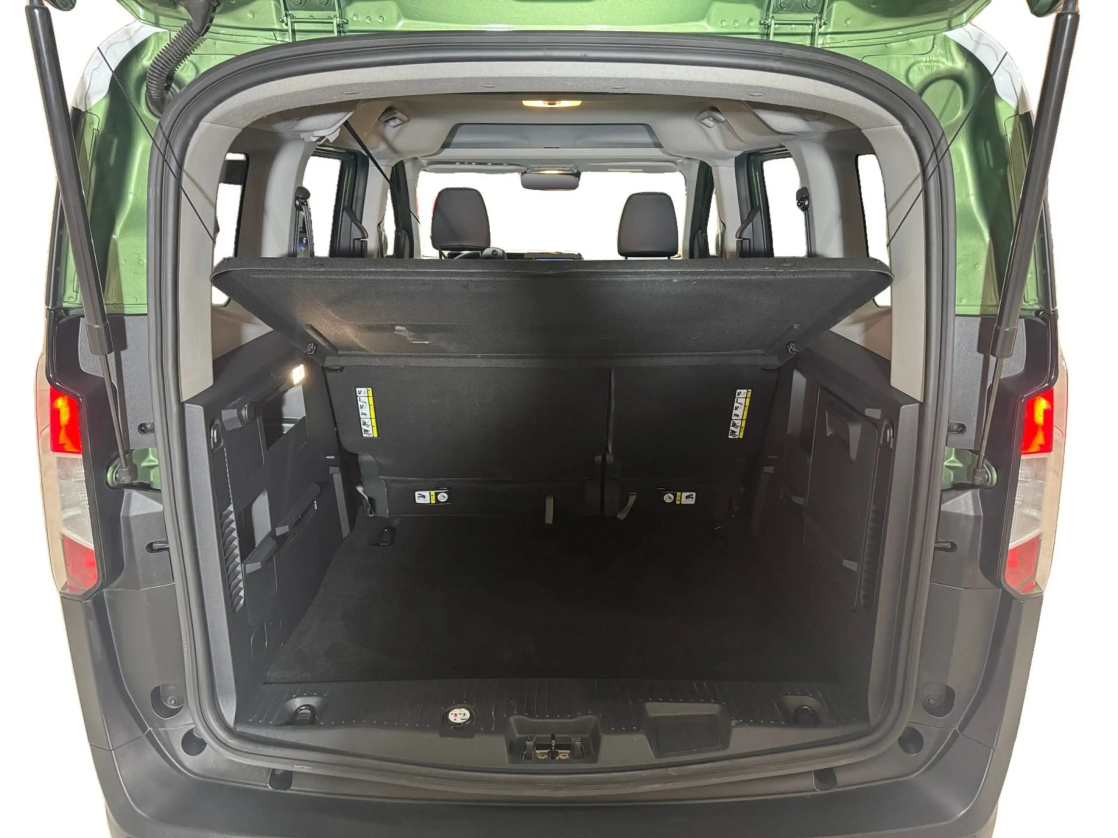 Ford Tourneo Active 1.0 Ecoboost 125cv Démo — photo 15