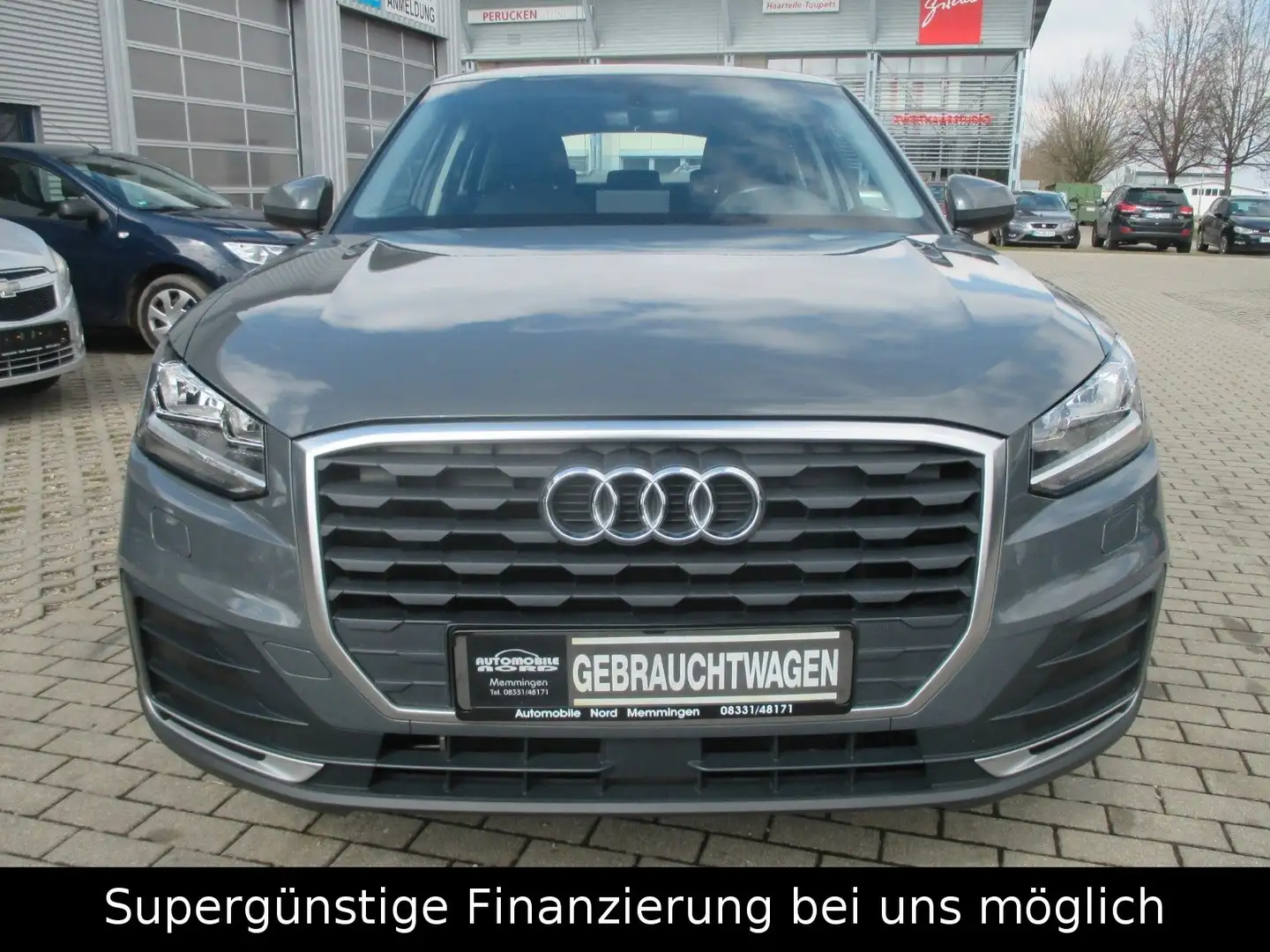 Audi Q2 30 TFSI,GARANTIE,KLIMA,1-HAND,SITZHEIZUNG Šedá - 2