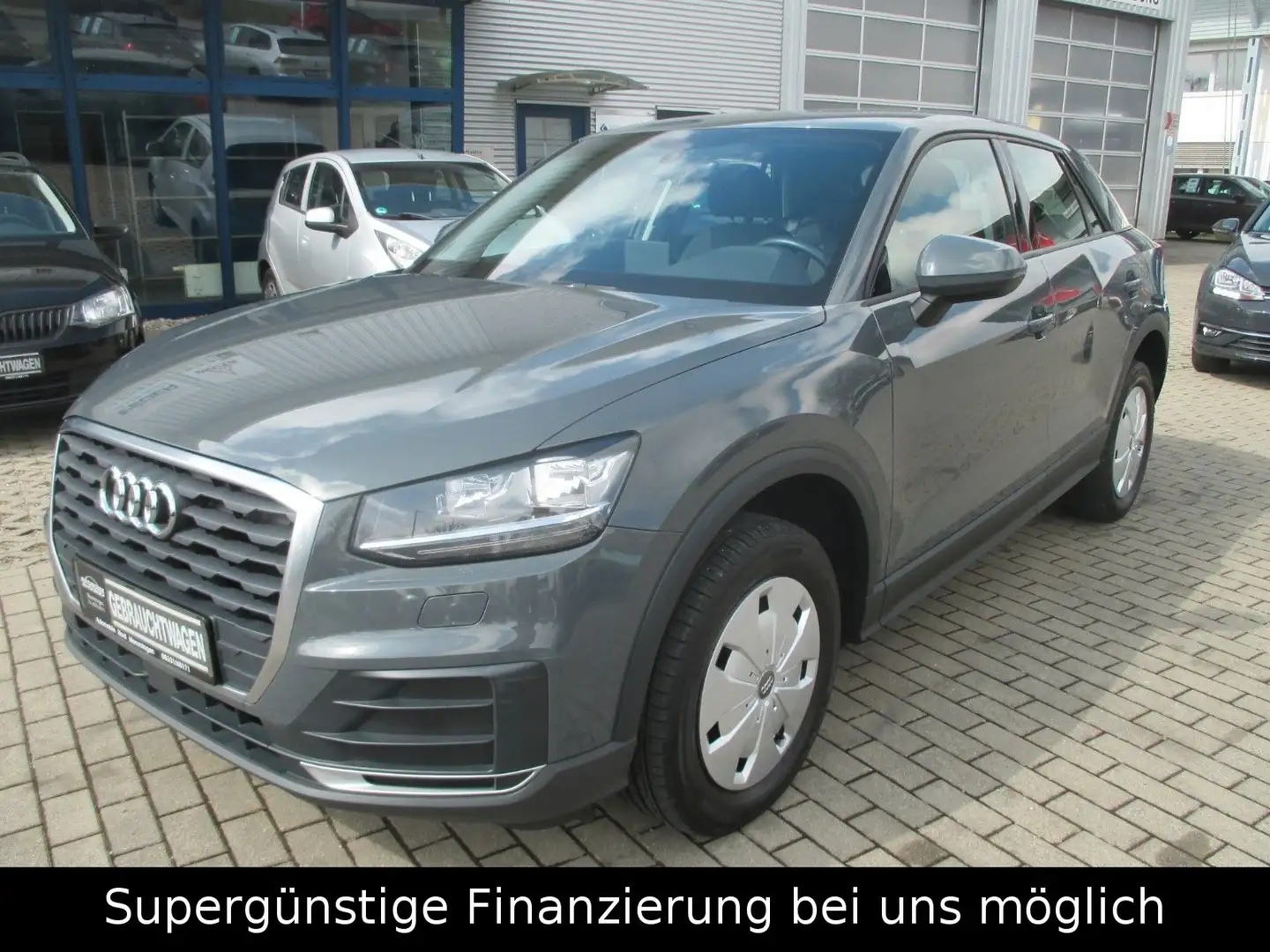 Audi Q2 30 TFSI,GARANTIE,KLIMA,1-HAND,SITZHEIZUNG Šedá - 1