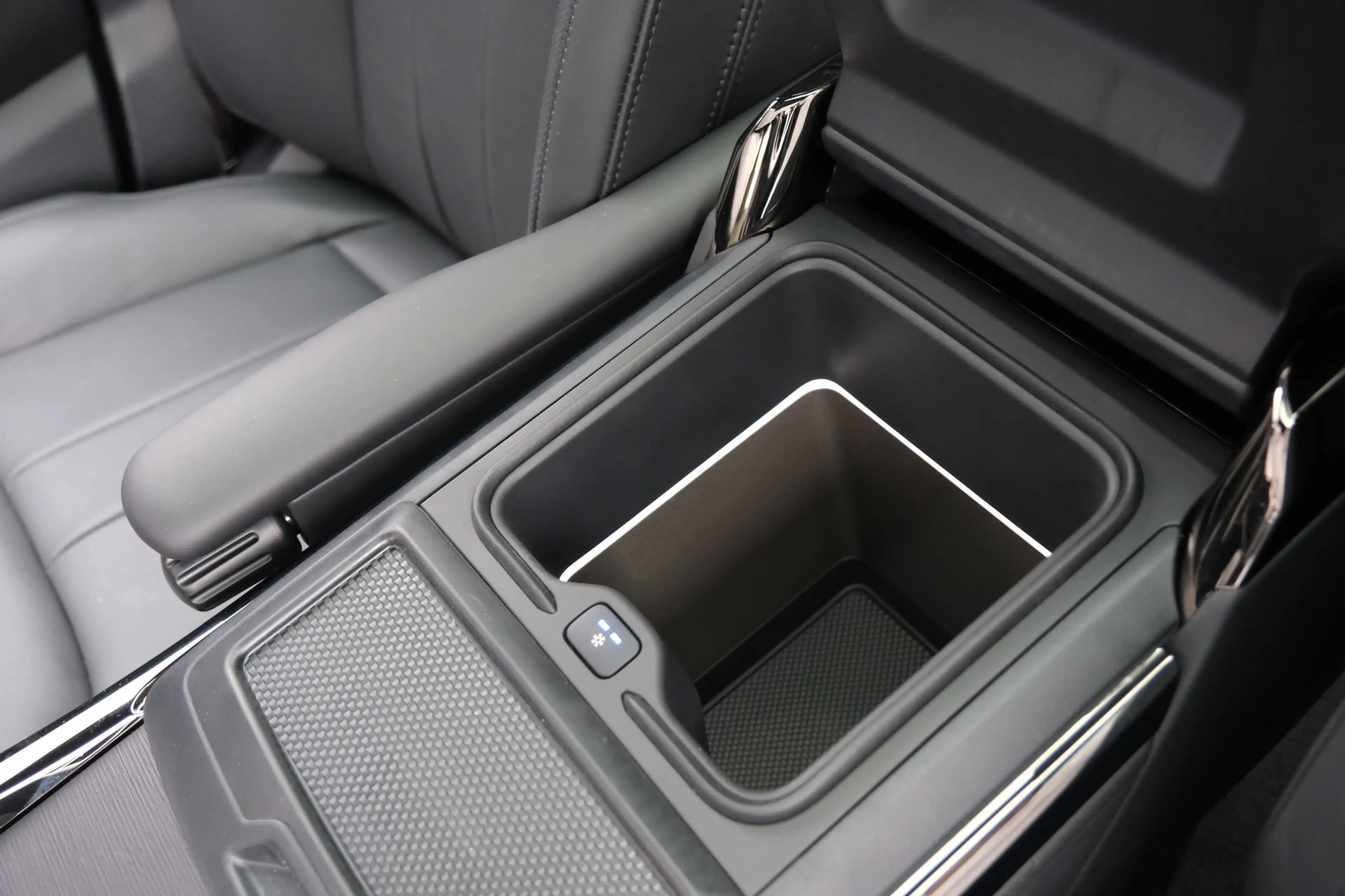 Land Rover Range Rover Sport P460e Dynamic SE | Koelkast | Varsine Blue | NP € — photo 20