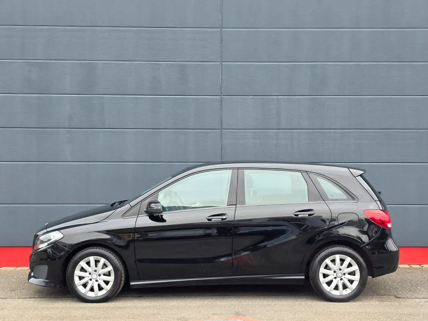 Mercedes-Benz B 200 CDI *Navi*PDC*Service NEU Noir - 2