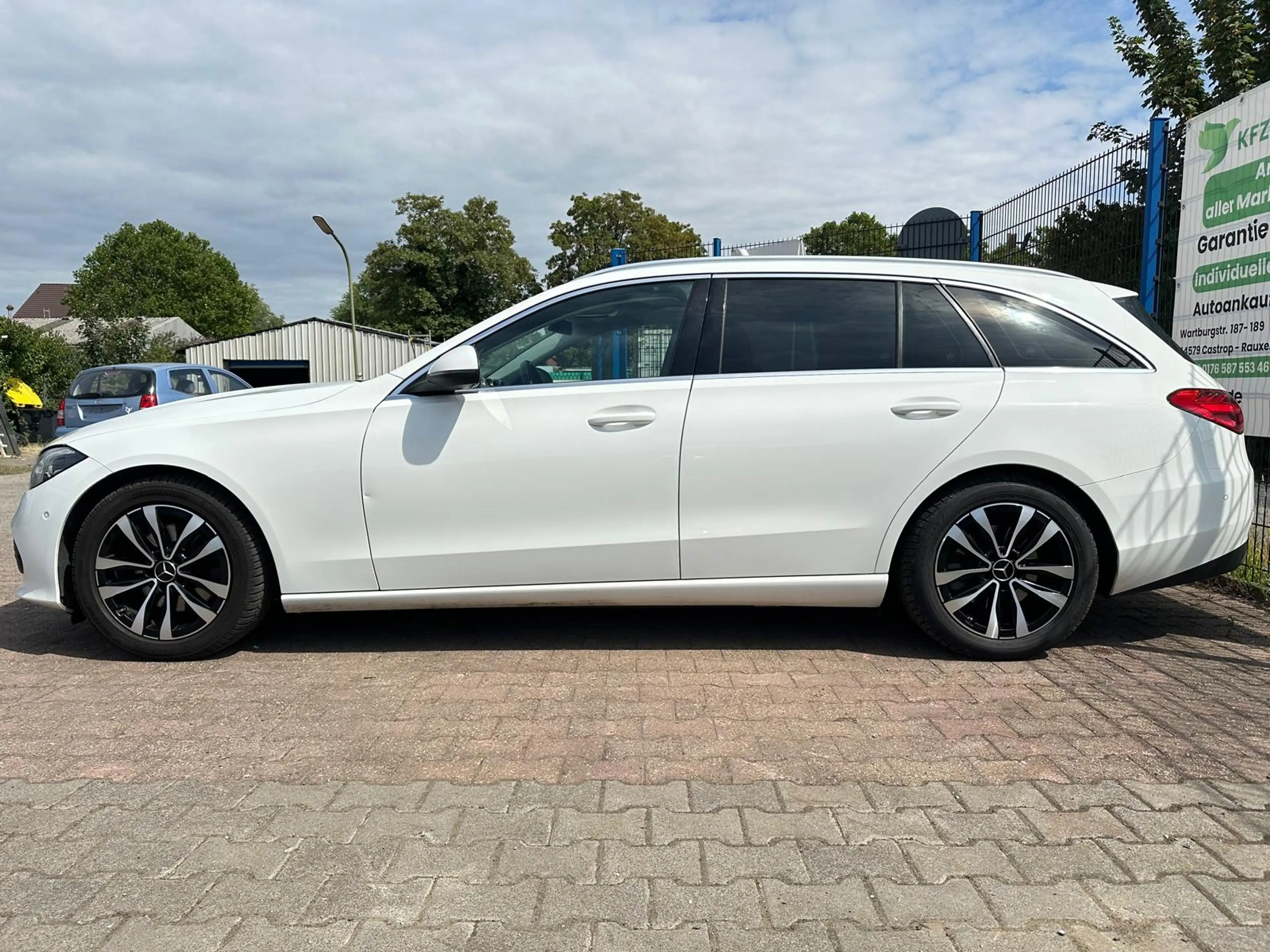 Mercedes-Benz C 220 C220d Totwinkel-Assistent*AHK*SHZ*LHZ — photo 6