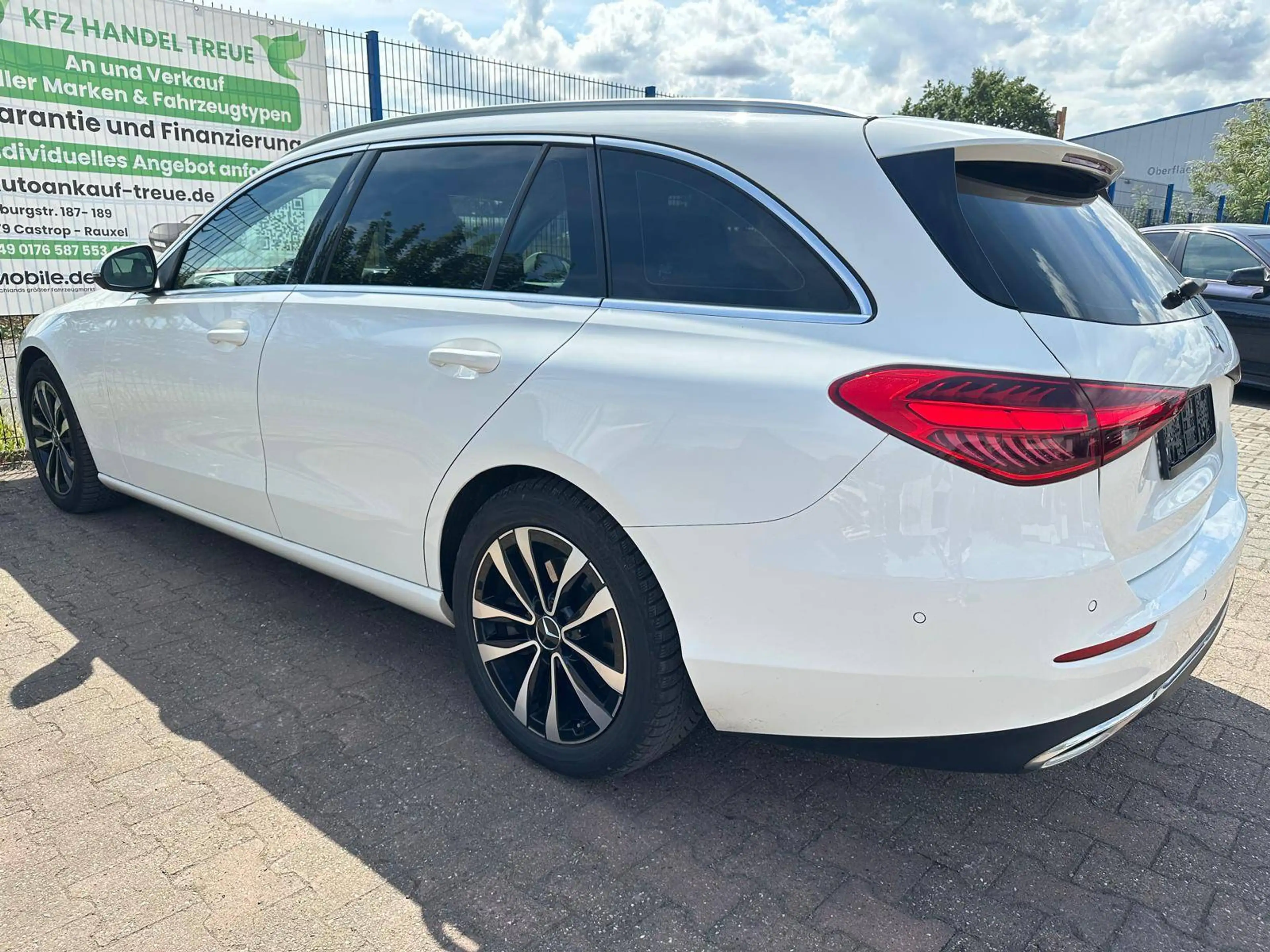 Mercedes-Benz C 220 C220d Totwinkel-Assistent*AHK*SHZ*LHZ — photo 7