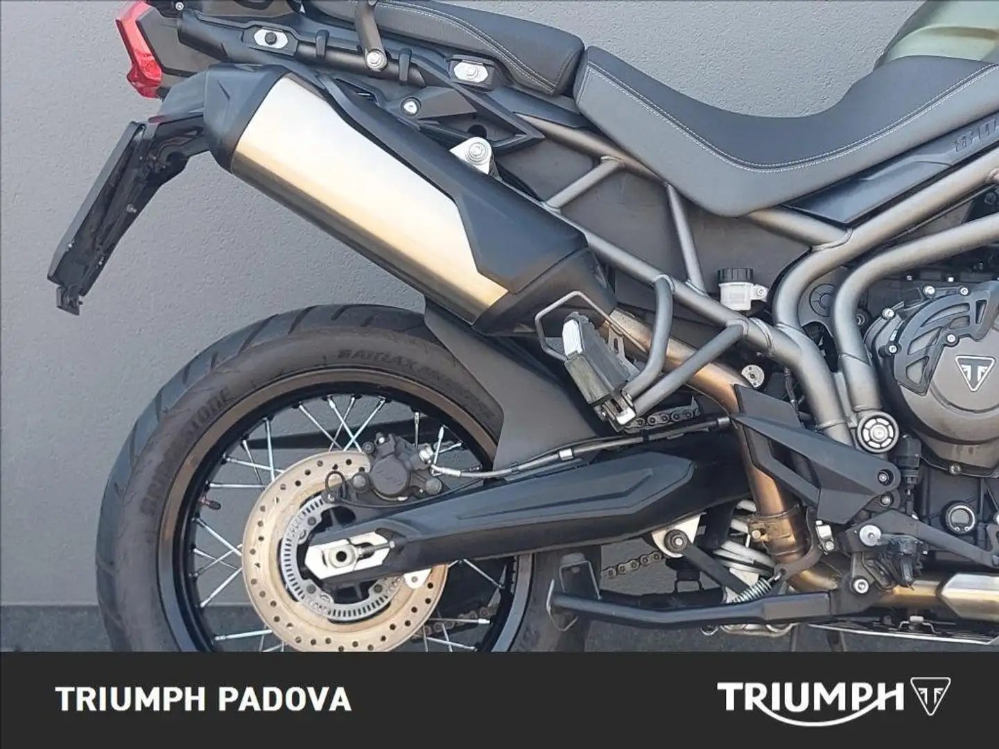 Triumph Tiger 800 XCx Verde - 2