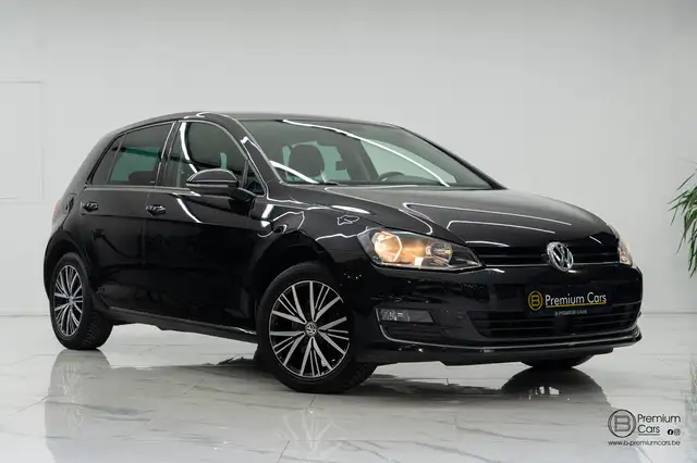 Volkswagen Golf view 6